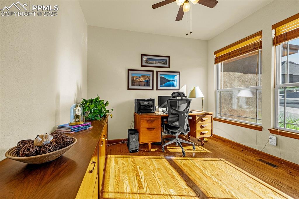 Colorado Springs, Colorado, 80921, United States, 3 Bedrooms Bedrooms, ,3 BathroomsBathrooms,Residential,For Sale,1947087