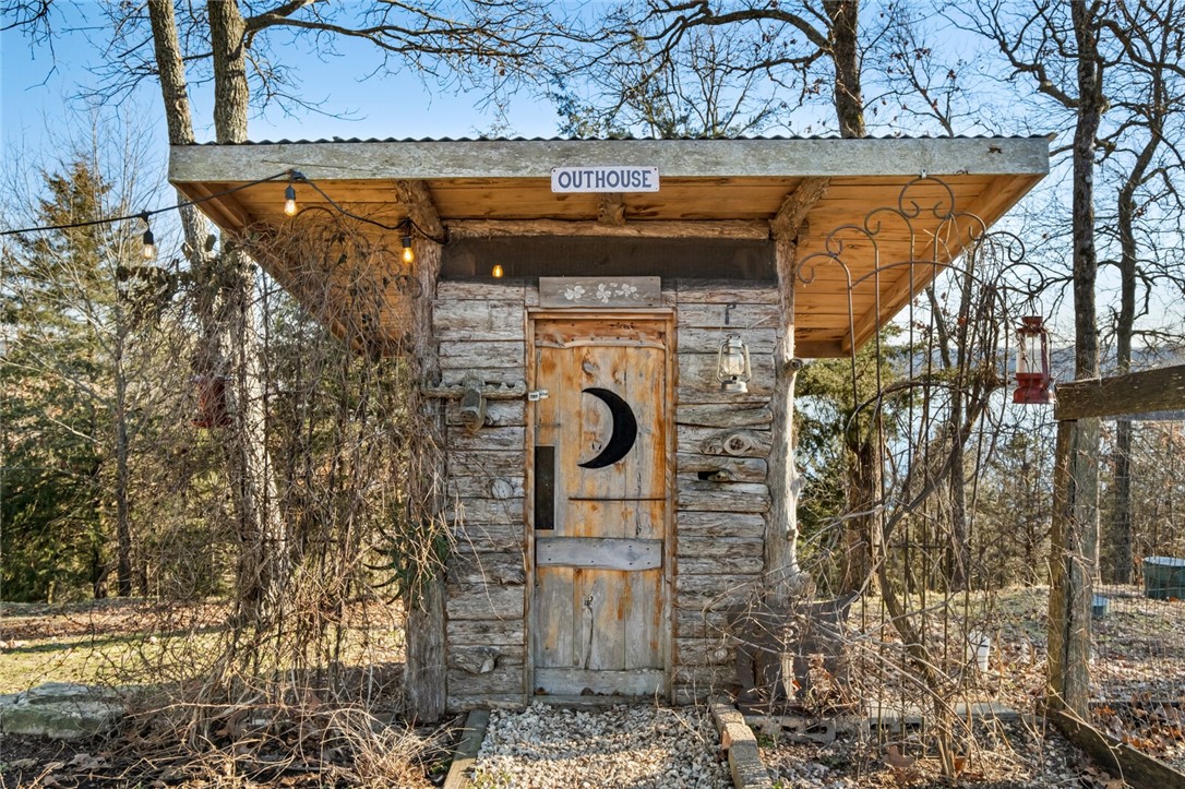 Eureka Springs, Arkansas, 72631, United States, ,Residential,For Sale,1837685