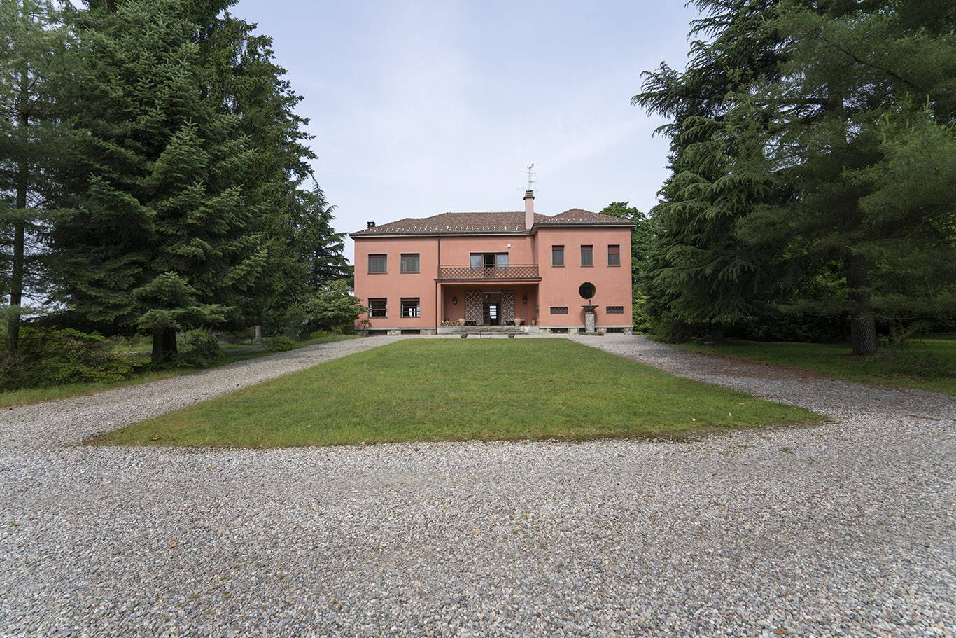 Via Molino Risella, Somma Lombardo, Varese, 21019, IT, 15 Bedrooms Bedrooms, ,12 BathroomsBathrooms,Residential,For Sale,Via Molino Risella,1554455