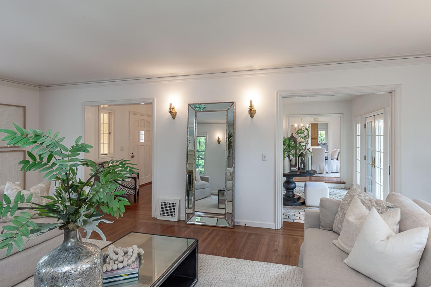 San Mateo, California, 94402, United States, 5 Bedrooms Bedrooms, ,4 BathroomsBathrooms,Residential,For Sale,1901144