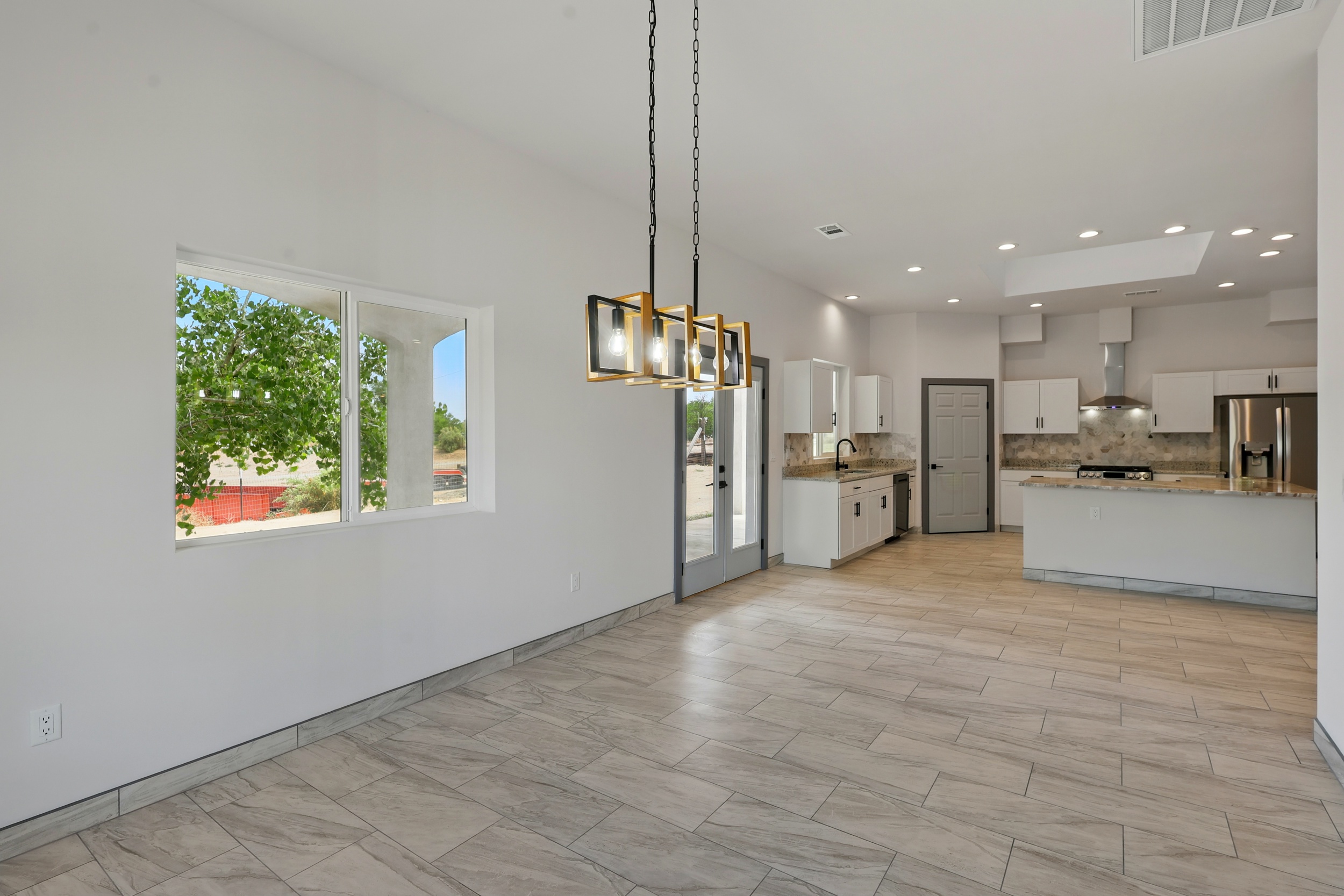 Los Lunas, New Mexico, 87031, United States, 4 Bedrooms Bedrooms, ,2 BathroomsBathrooms,Residential,For Sale,1943131