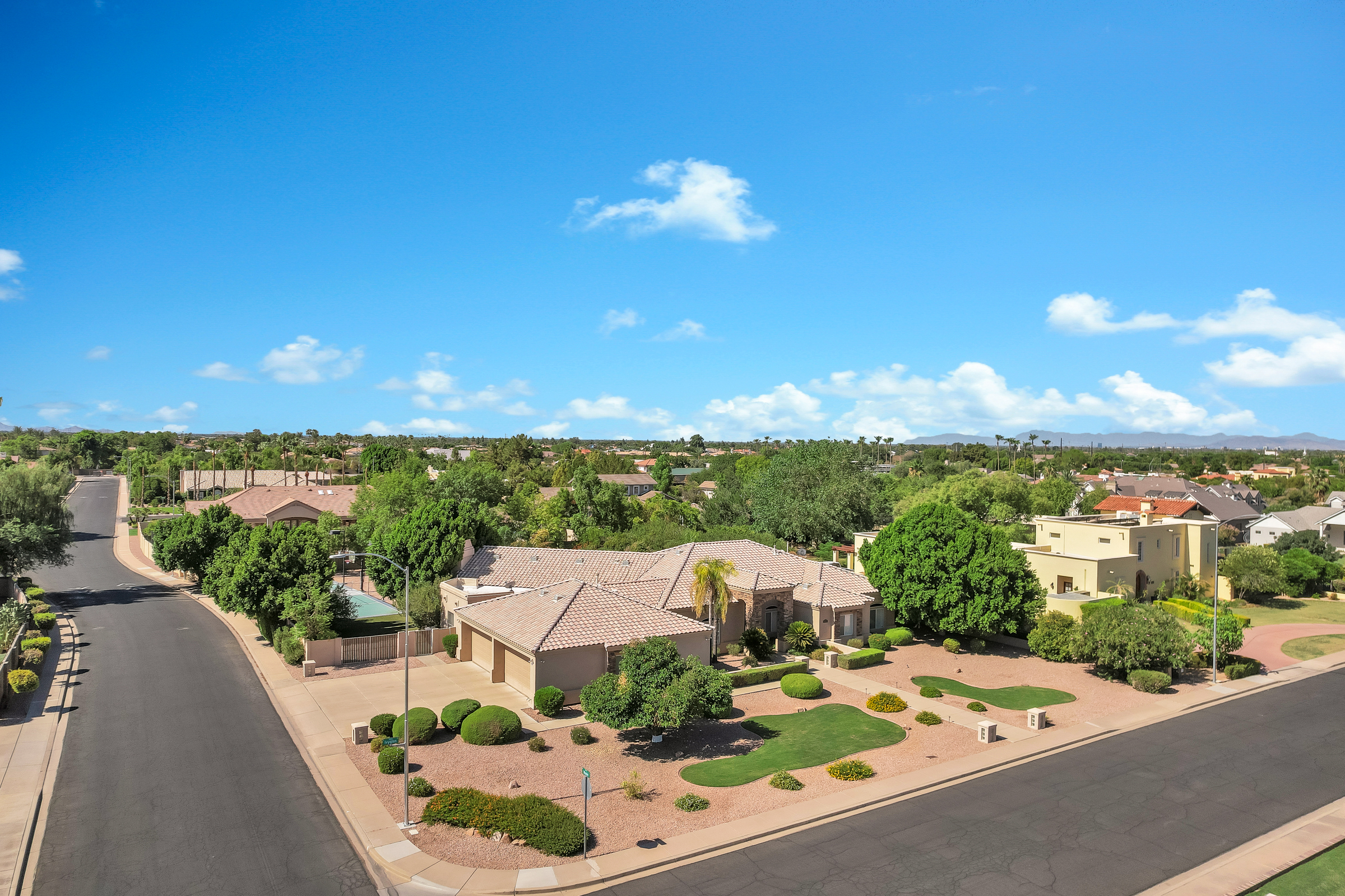Mesa, Arizona, 85205, United States, 6 Bedrooms Bedrooms, ,3 BathroomsBathrooms,Residential,For Sale,1900615