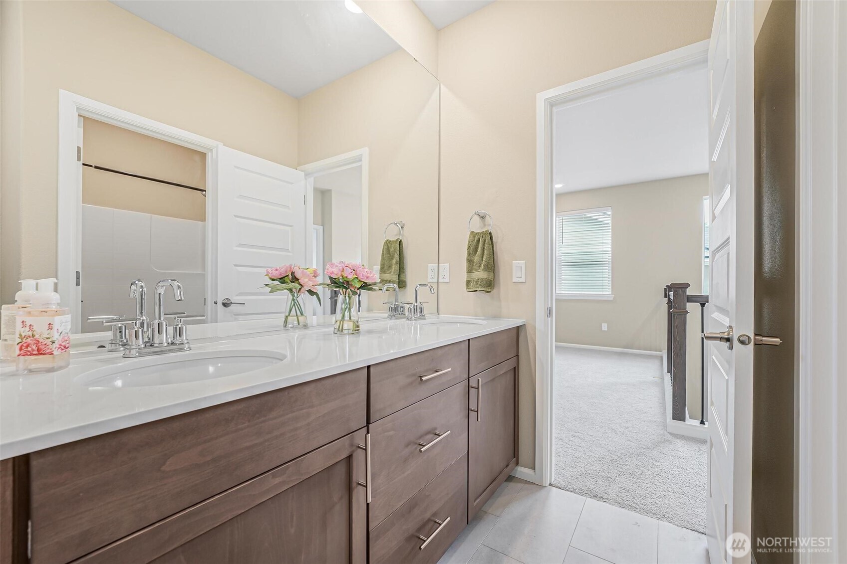 Maple Valley, Washington, 98010, United States, 5 Bedrooms Bedrooms, ,2 BathroomsBathrooms,Residential,For Sale,1917567