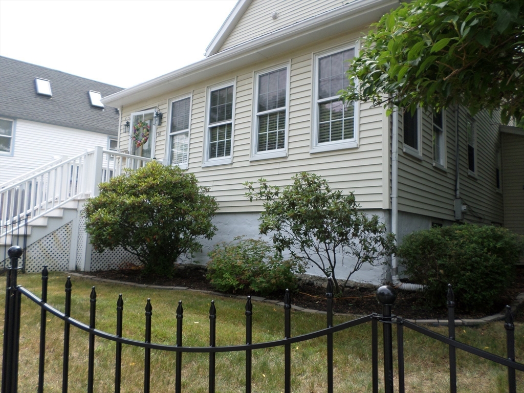 Peabody, Massachusetts, 01960, United States, 3 Bedrooms Bedrooms, ,1 BathroomBathrooms,Residential,For Sale,1924193