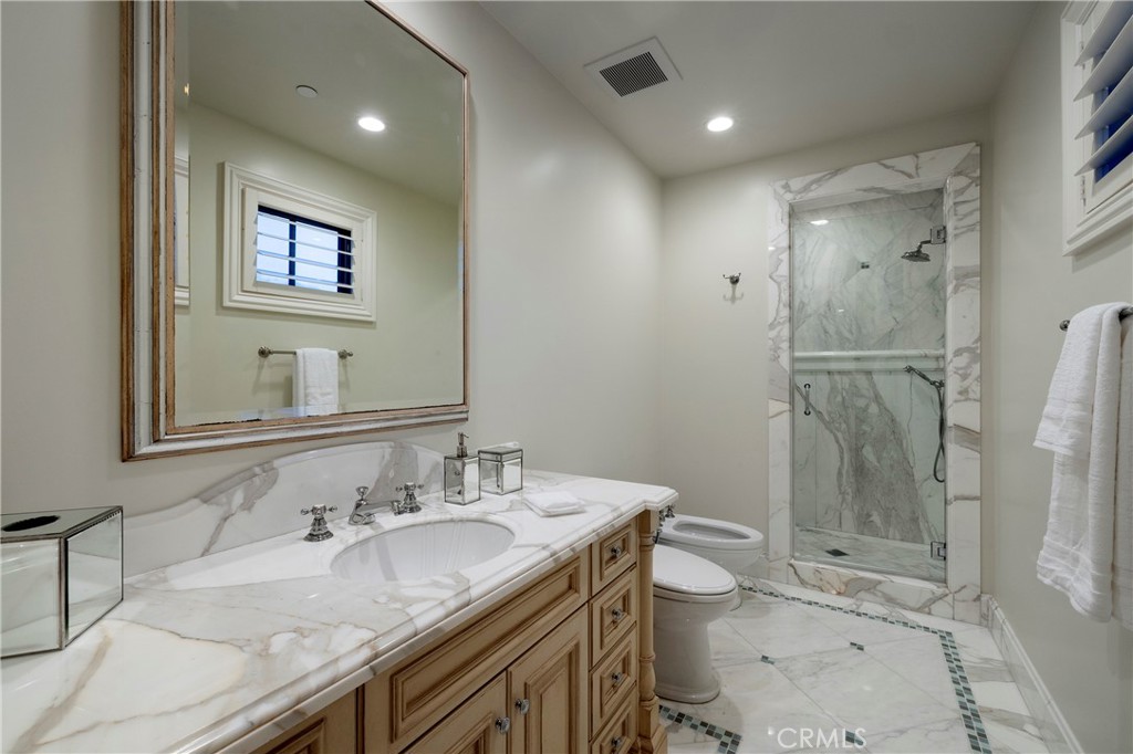 Newport Beach, California, 92661, United States, 7 Bedrooms Bedrooms, ,9 BathroomsBathrooms,Residential,For Sale,1770248