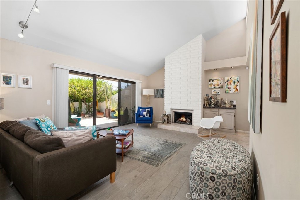 Palm Desert, California, 92260, United States, 3 Bedrooms Bedrooms, ,2 BathroomsBathrooms,Residential,For Sale,1885194