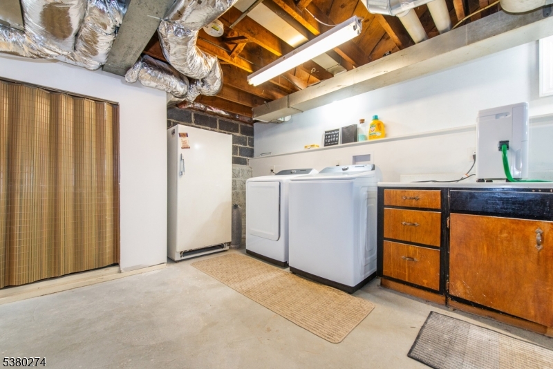 Clifton City, New Jersey, 07012, United States, 4 Bedrooms Bedrooms, ,2 BathroomsBathrooms,Residential,For Sale,1940862