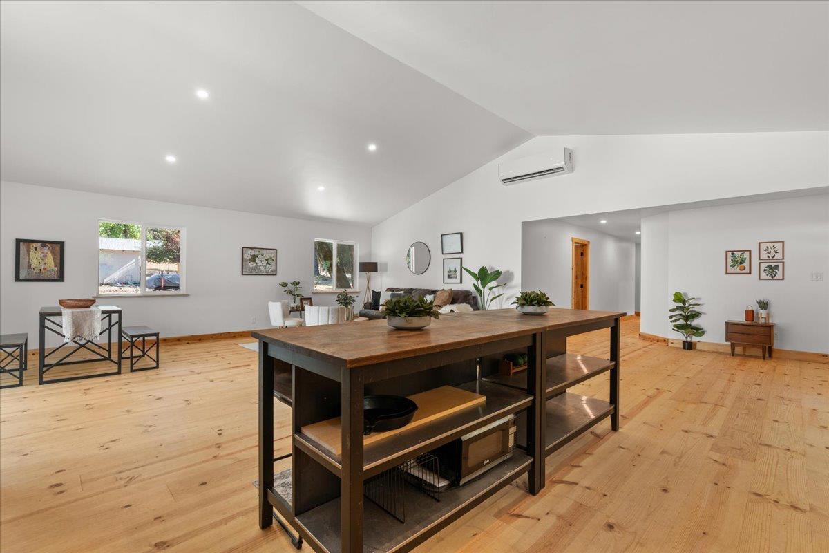 Nevada City, California, 95959, United States, 4 Bedrooms Bedrooms, ,2 BathroomsBathrooms,Residential,For Sale,1916710
