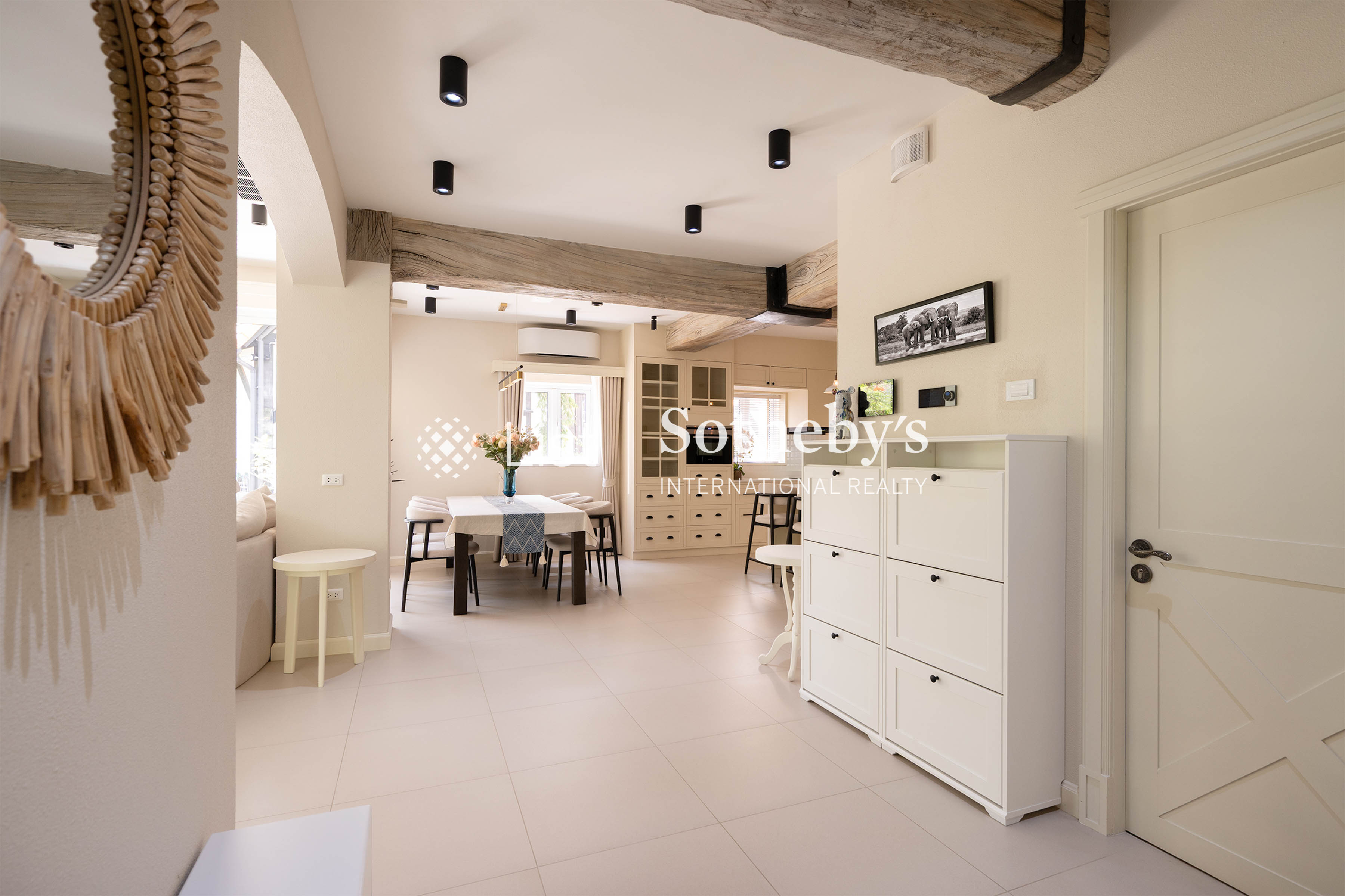  Creative Family Villa in North Cha-Am Featuring Gym, Office & Rock Wall - 物件實景