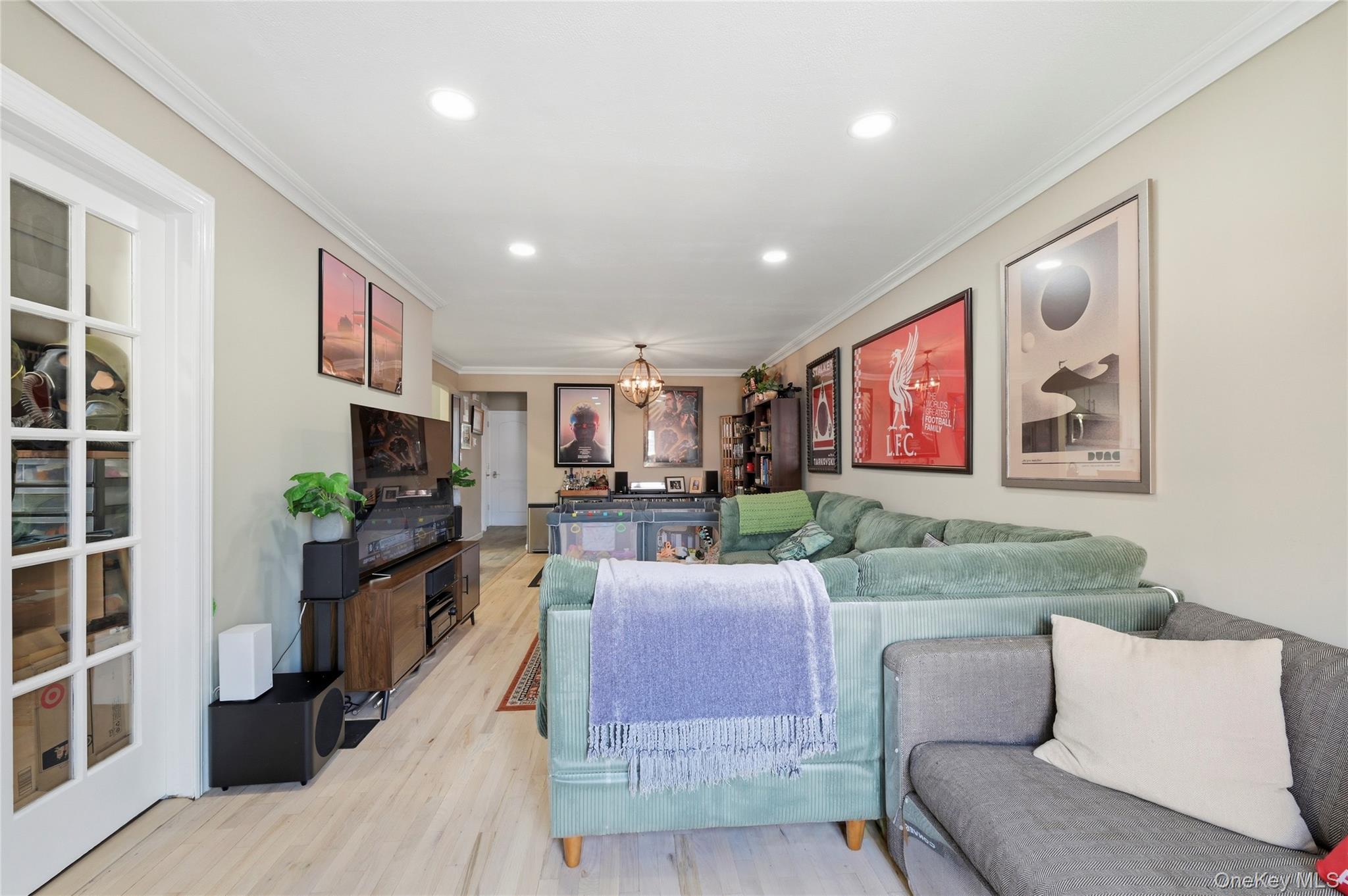  2511 44th Street, Astoria, NY, 11103 - 物件實景