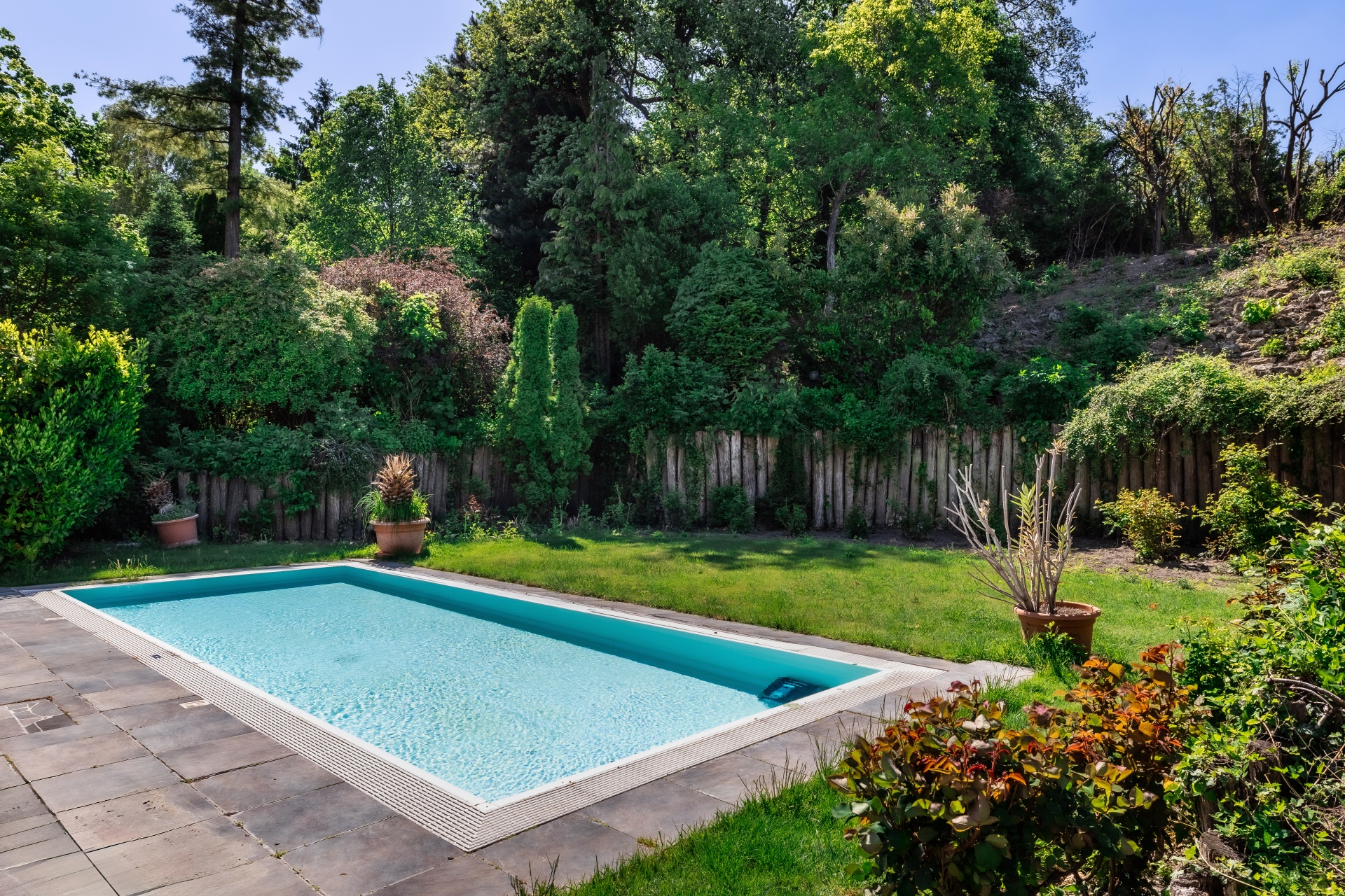  Prestigious Semi-Detached Villa with Pool in Budapest’s Exclusive Buda Hills - 物件實景