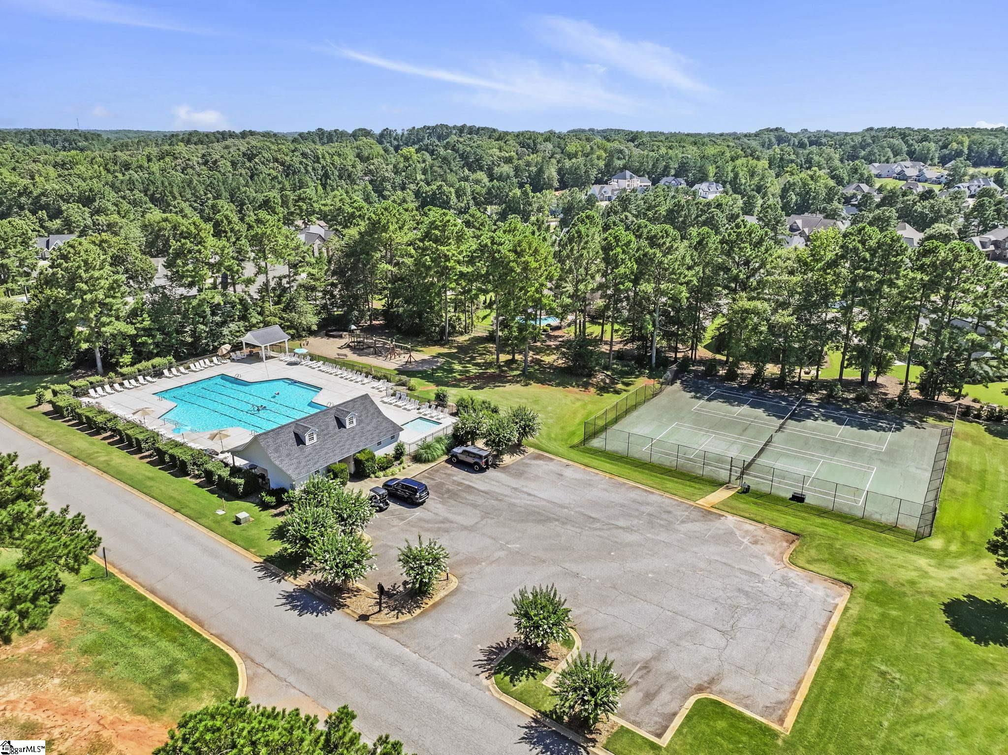 Inman, South Carolina, 29349, United States, 4 Bedrooms Bedrooms, ,3 BathroomsBathrooms,Residential,For Sale,1897107