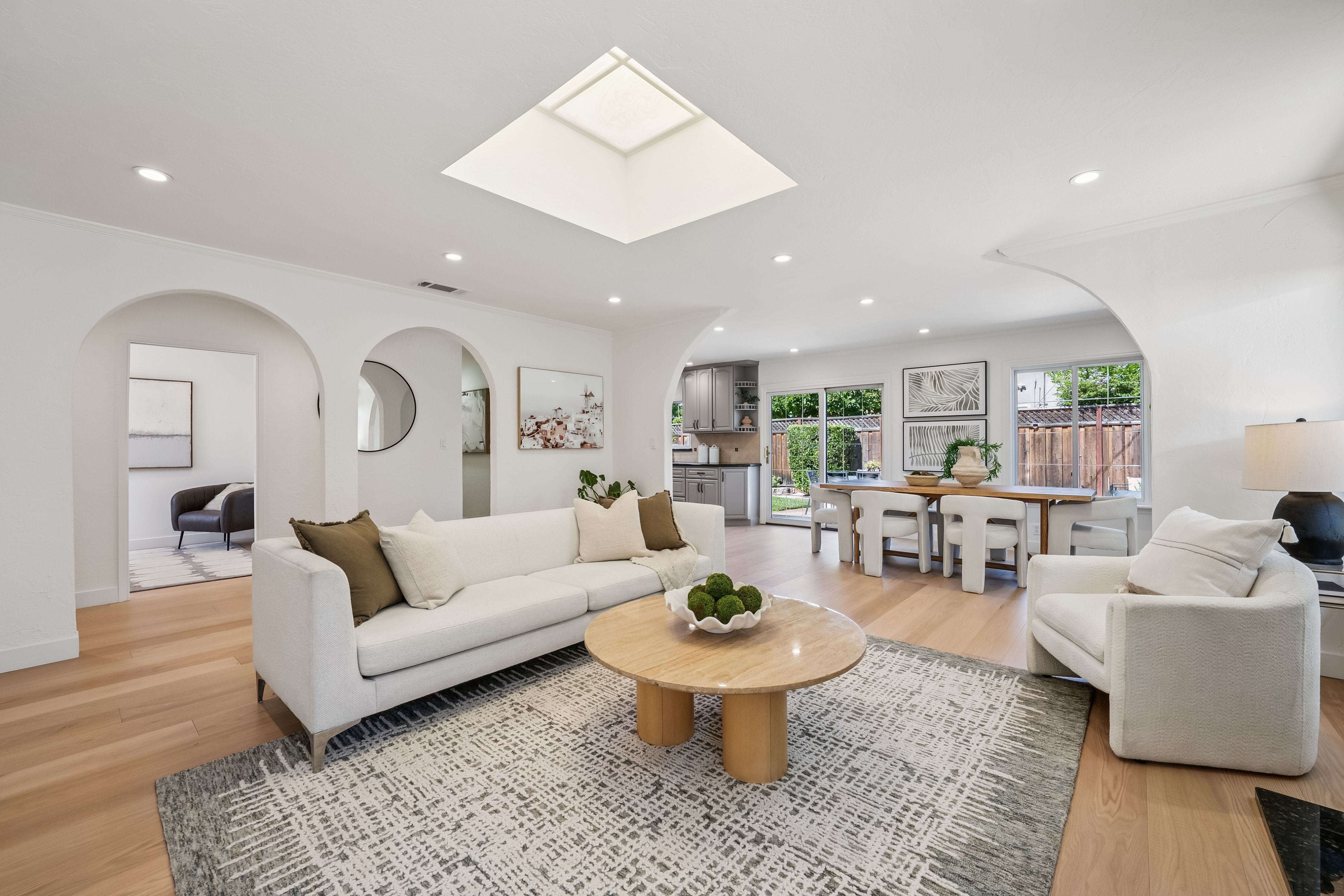  Spanish-Inspired Courtyard Retreat in Cambrian - 物件實景