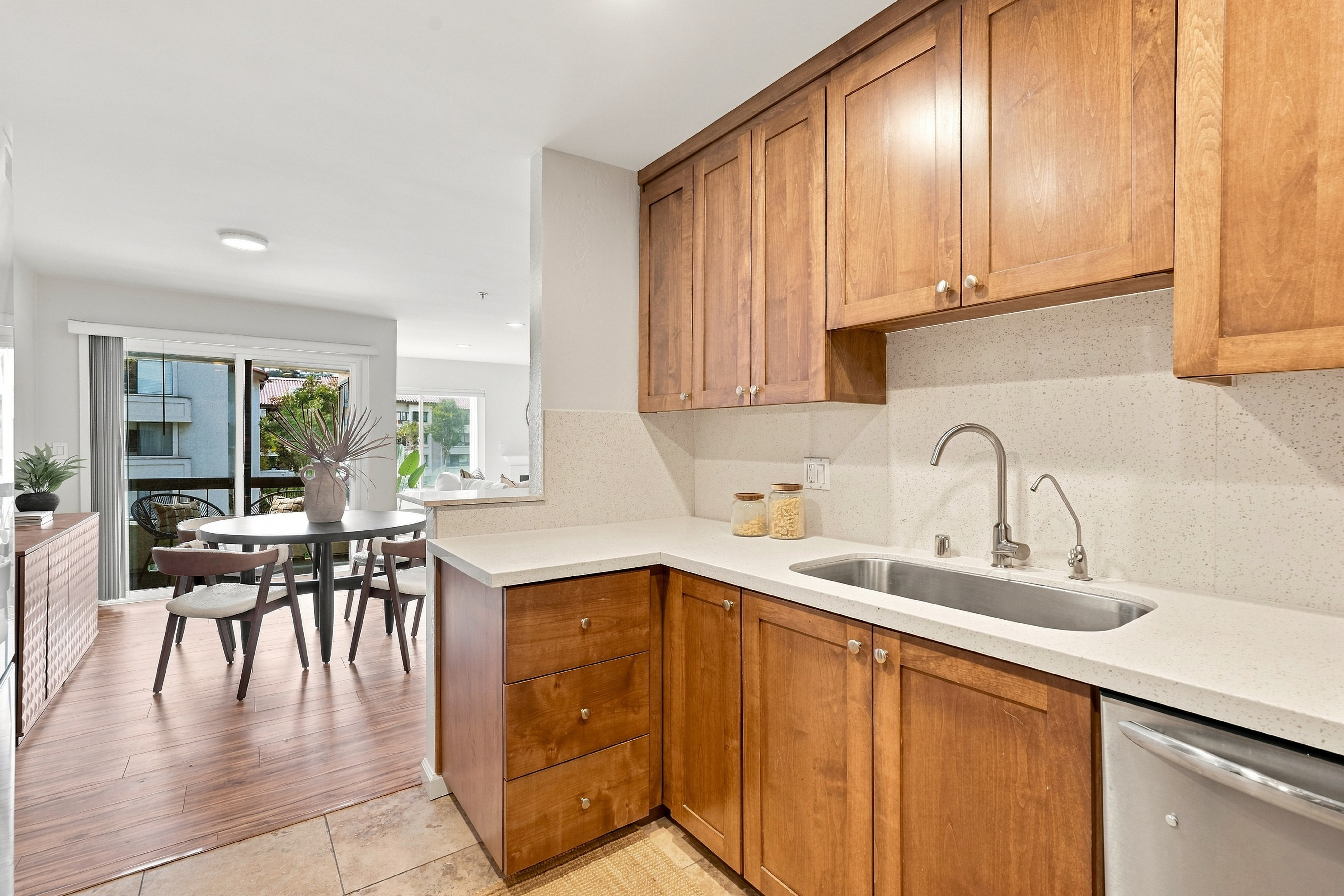  5645 Friars Road Unit 384, San Diego, CA 92110 - 物件實景