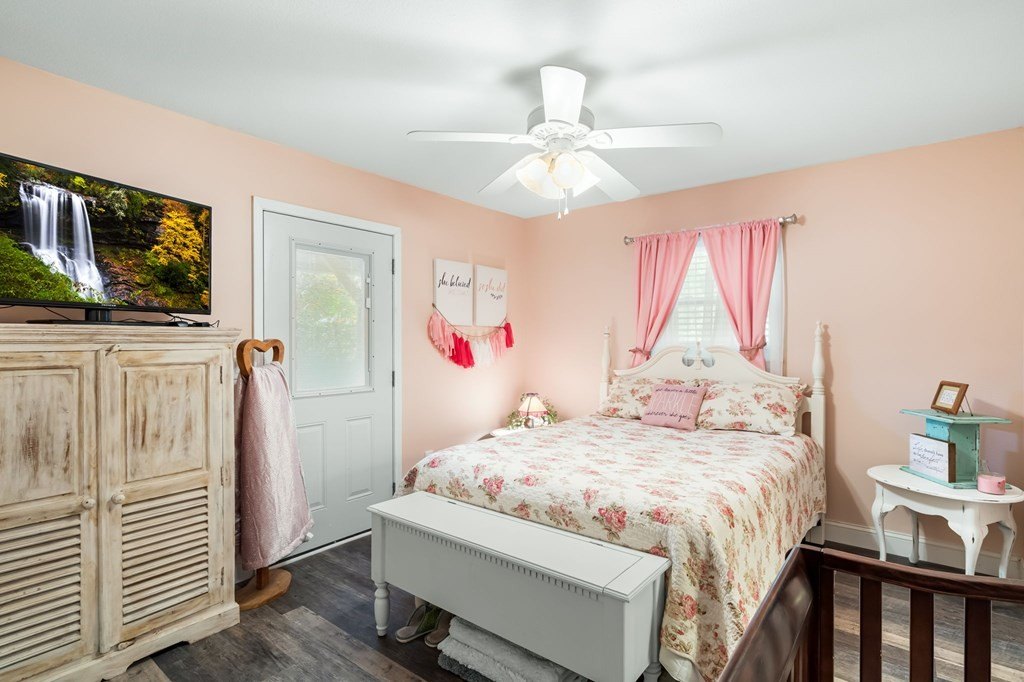 Blairsville, Georgia, 30512, United States, 3 Bedrooms Bedrooms, ,3 BathroomsBathrooms,Residential,For Sale,1979899