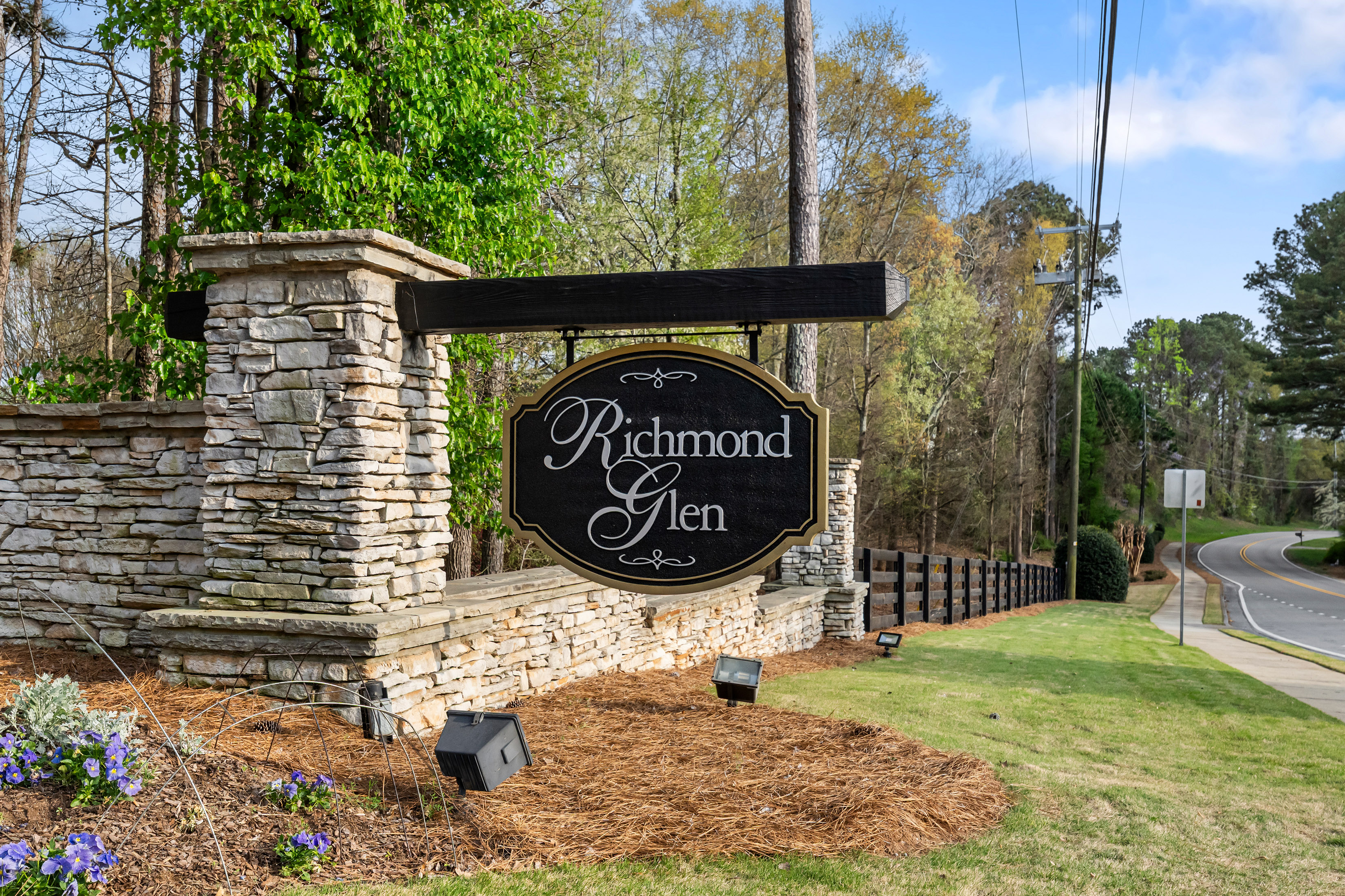  Meticulously Updated Milton Home - 物件實景