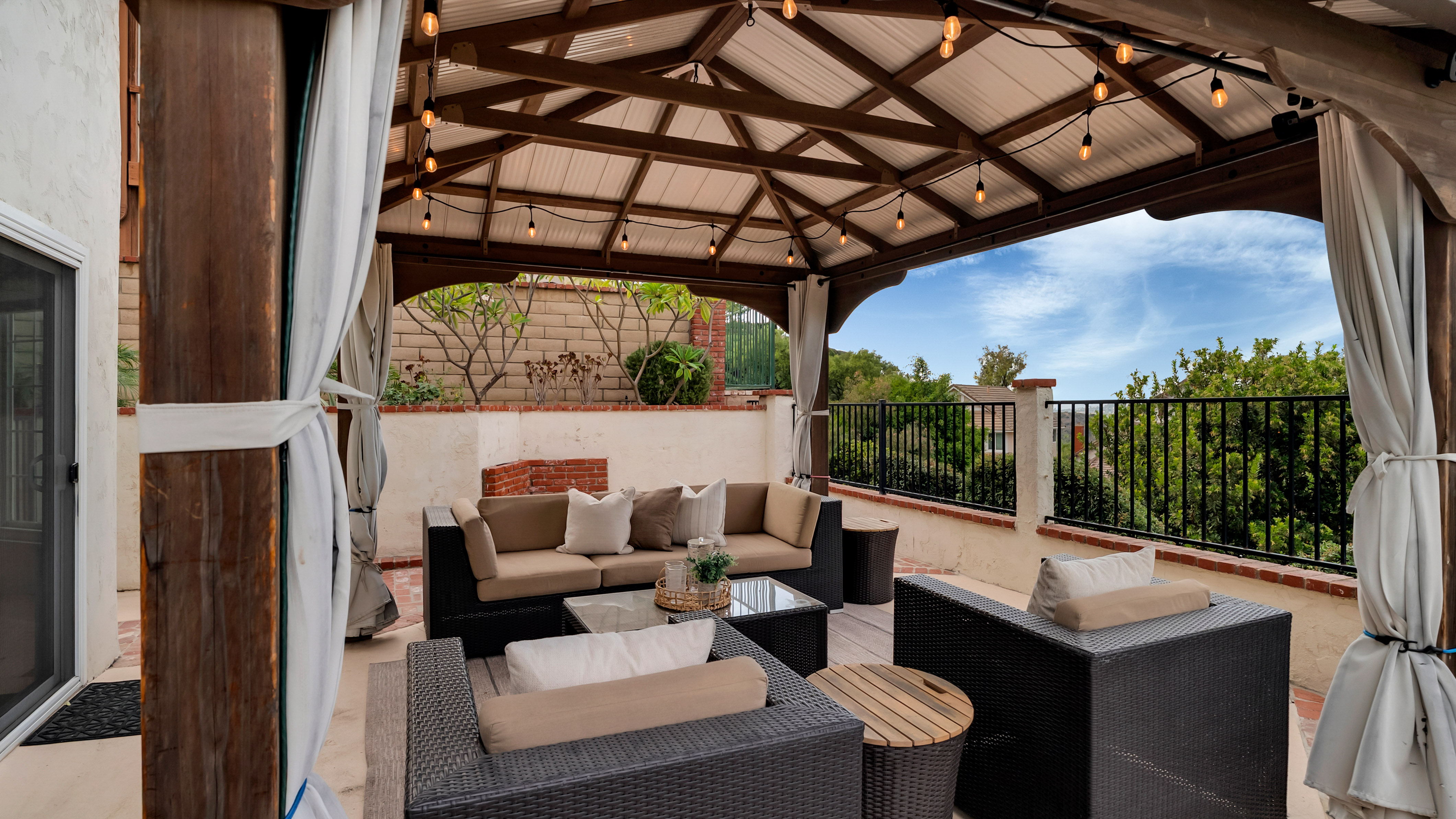  6139 East West View Drive, Orange, CA 92869 - 物件實景