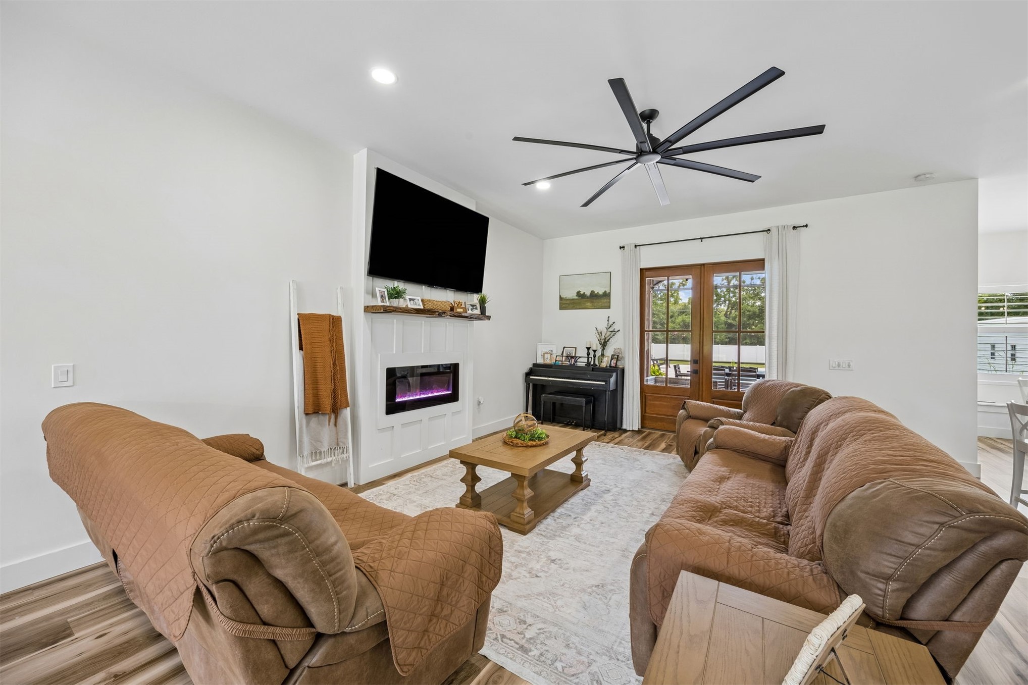 Callahan, Florida, 32011, United States, 4 Bedrooms Bedrooms, ,2 BathroomsBathrooms,Residential,For Sale,2049418