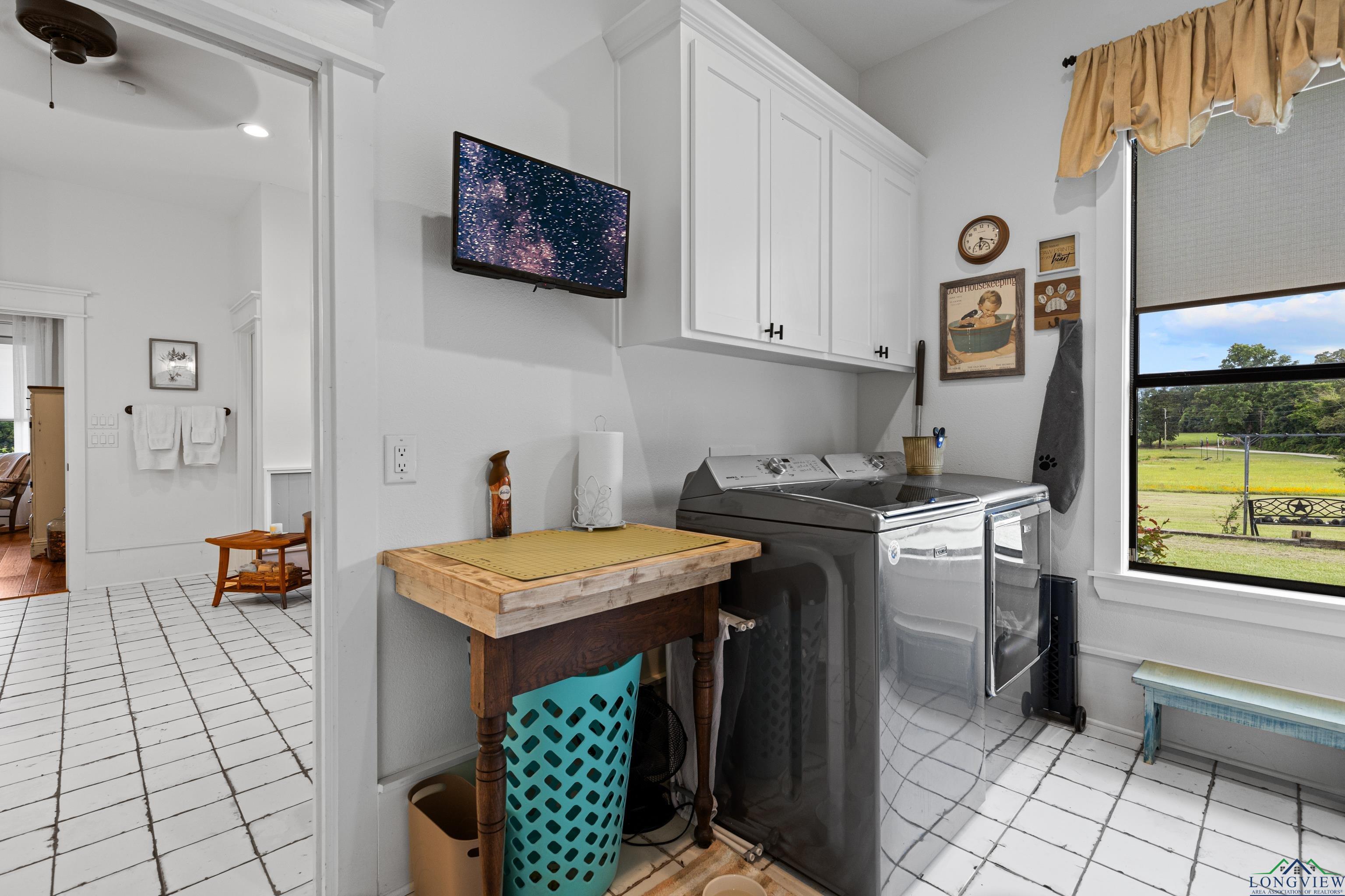 Jefferson, Texas, 75657, United States, 4 Bedrooms Bedrooms, ,4 BathroomsBathrooms,Residential,For Sale,1859470