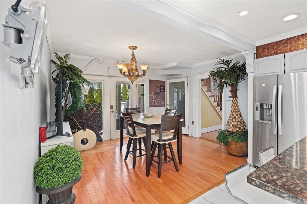 Lynn, Massachusetts, 01905, United States, 3 Bedrooms Bedrooms, ,2 BathroomsBathrooms,Residential,For Sale,1983018