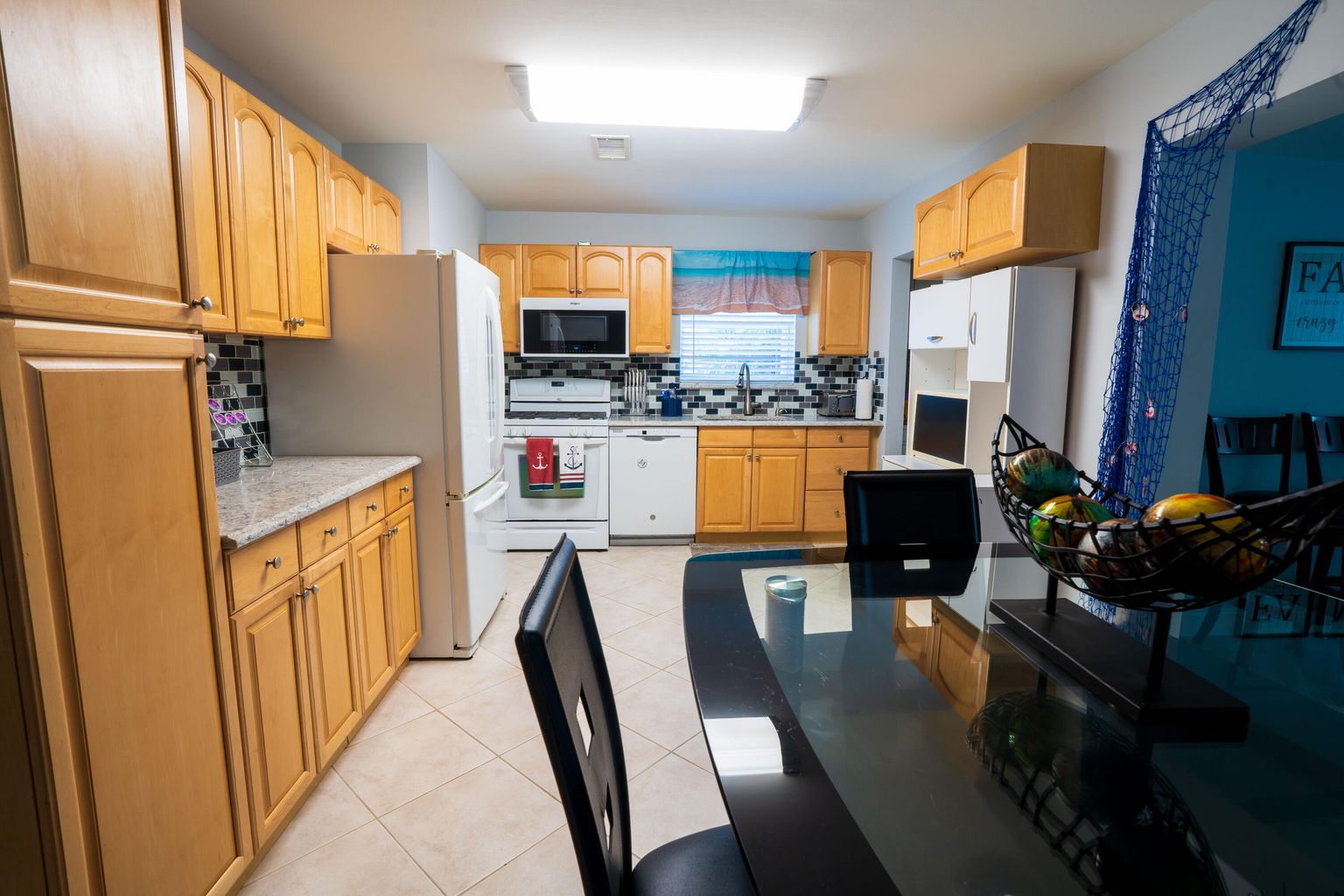 Palm Beach Gardens, Florida, 33410, United States, 4 Bedrooms Bedrooms, ,2 BathroomsBathrooms,Residential,For Sale,1981355