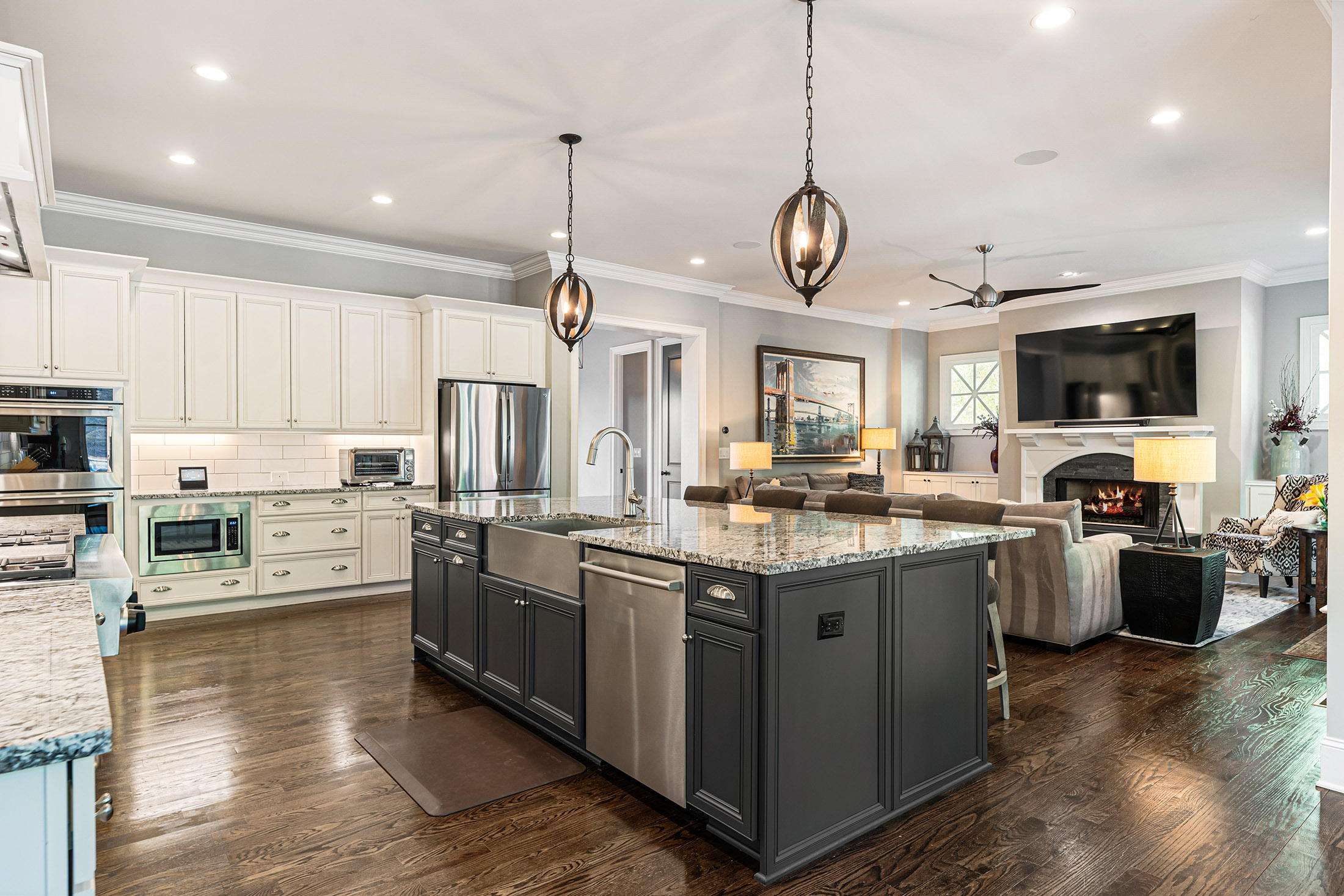 Desirable Monte Hewett First-Time Resale in the Sought-After Lake Haven - 物件實景