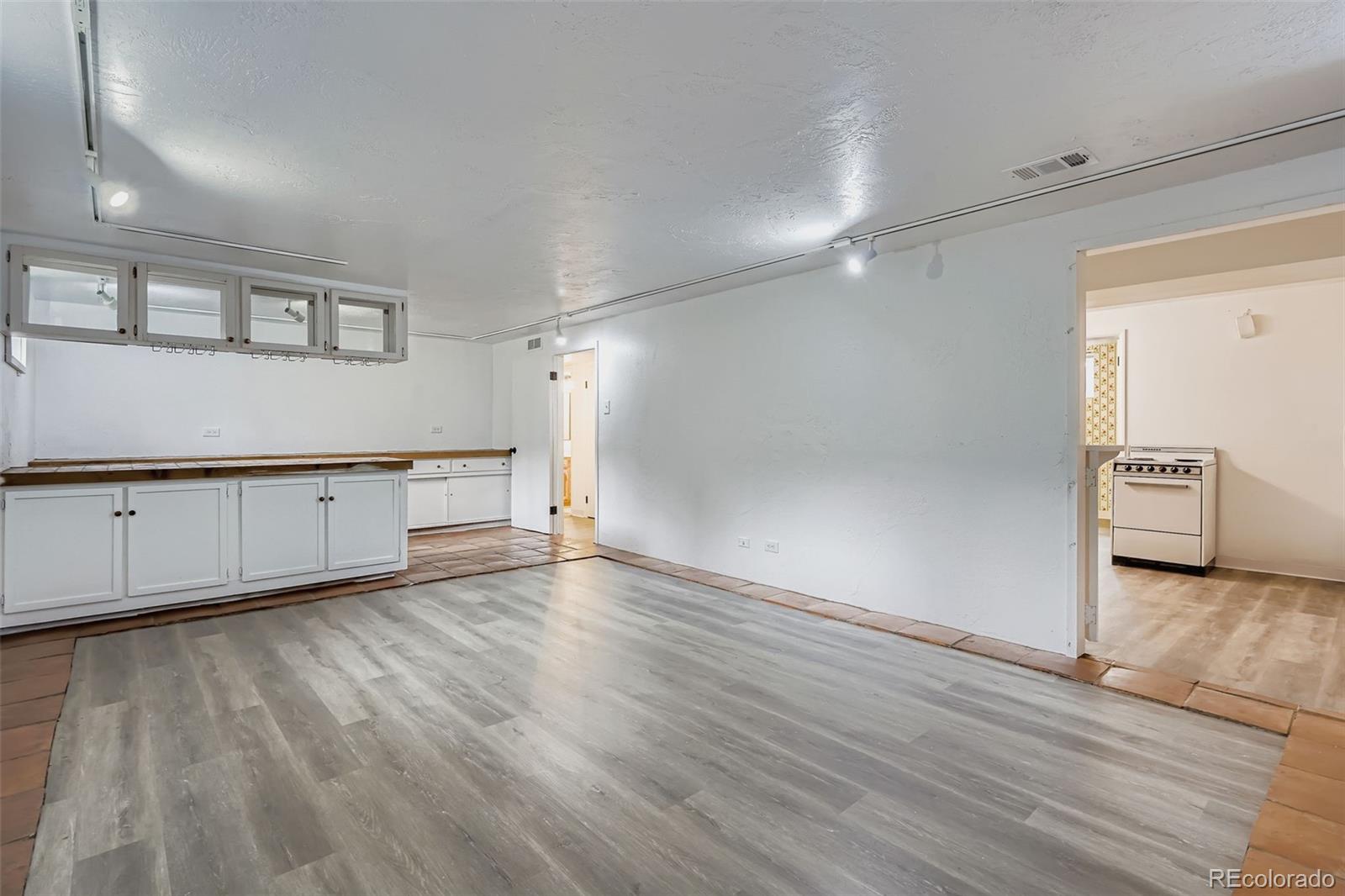 Wheat Ridge, Colorado, 80033, United States, 4 Bedrooms Bedrooms, ,2 BathroomsBathrooms,Residential,For Sale,1906302
