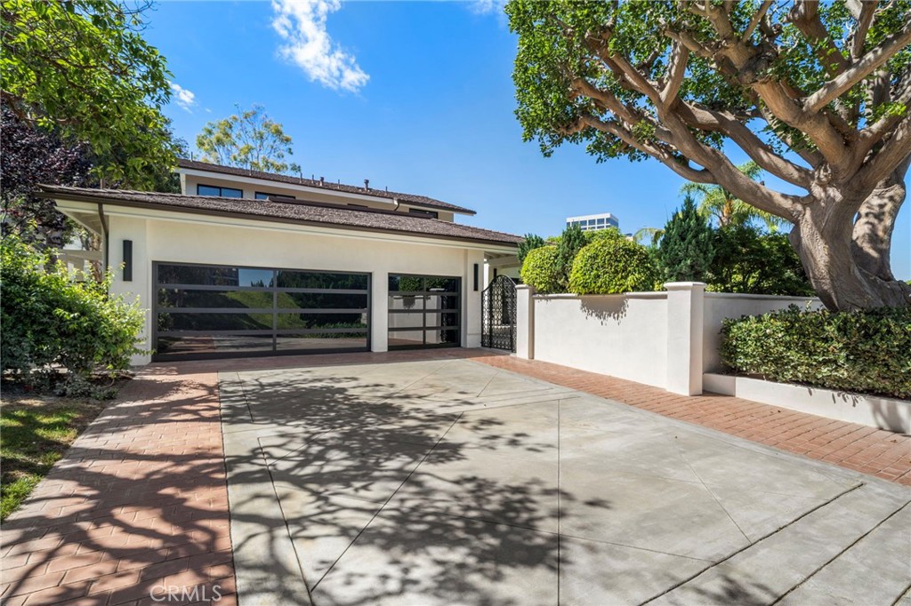 Newport Beach, California, 92660, United States, 4 Bedrooms Bedrooms, ,5 BathroomsBathrooms,Residential,For Sale,1942289