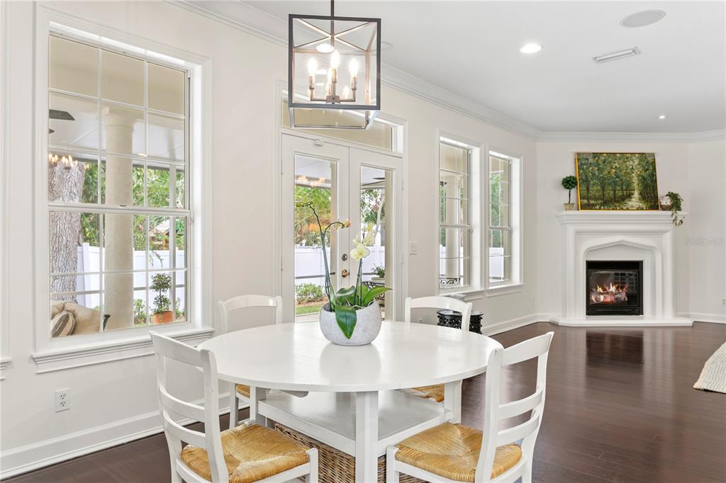 Tampa, Florida, 33629, United States, 4 Bedrooms Bedrooms, ,4 BathroomsBathrooms,Residential,For Sale,1885356