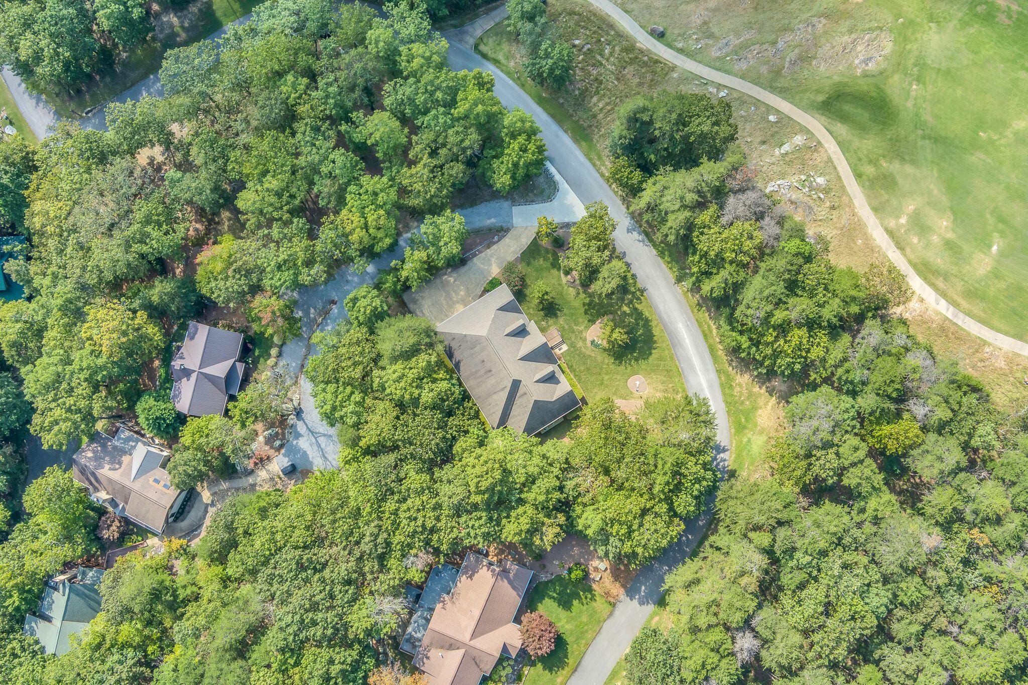 Rising Fawn, Georgia, 30738, United States, 3 Bedrooms Bedrooms, ,5 BathroomsBathrooms,Residential,For Sale,1982242