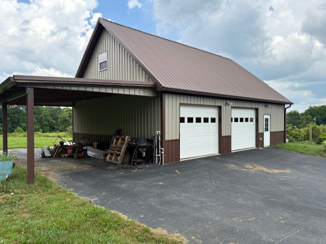 Crossville, Tennessee, 38555, United States, 4 Bedrooms Bedrooms, ,3 BathroomsBathrooms,Residential,For Sale,1887732