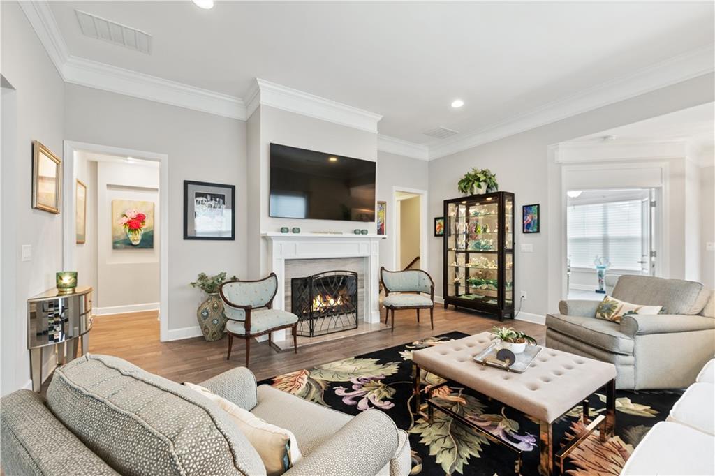 Gainesville, Georgia, 30504, United States, 3 Bedrooms Bedrooms, ,2 BathroomsBathrooms,Residential,For Sale,1937027