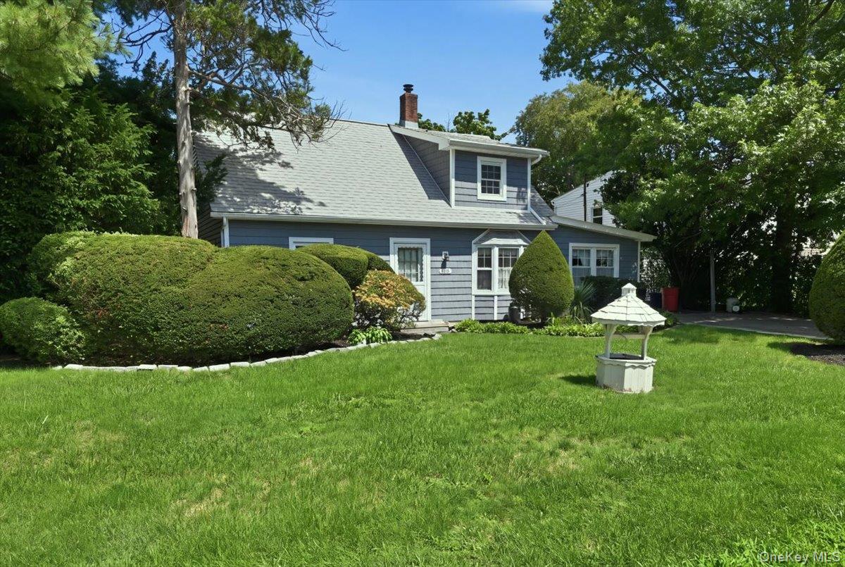Whittier St, Westbury, NY 11590 #1