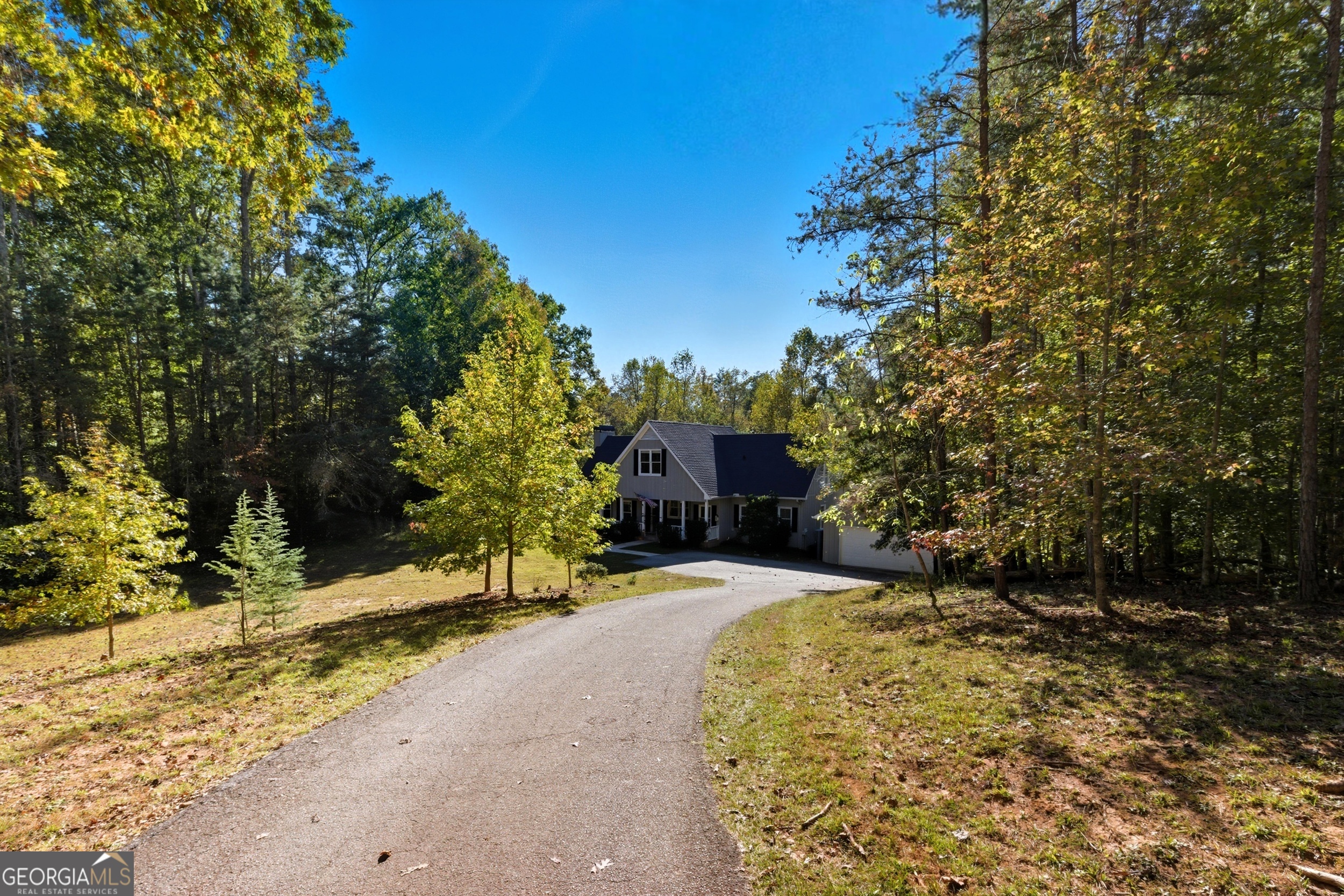 Clarkesville, Georgia, 30523, United States, 4 Bedrooms Bedrooms, ,4 BathroomsBathrooms,Residential,For Sale,1975876