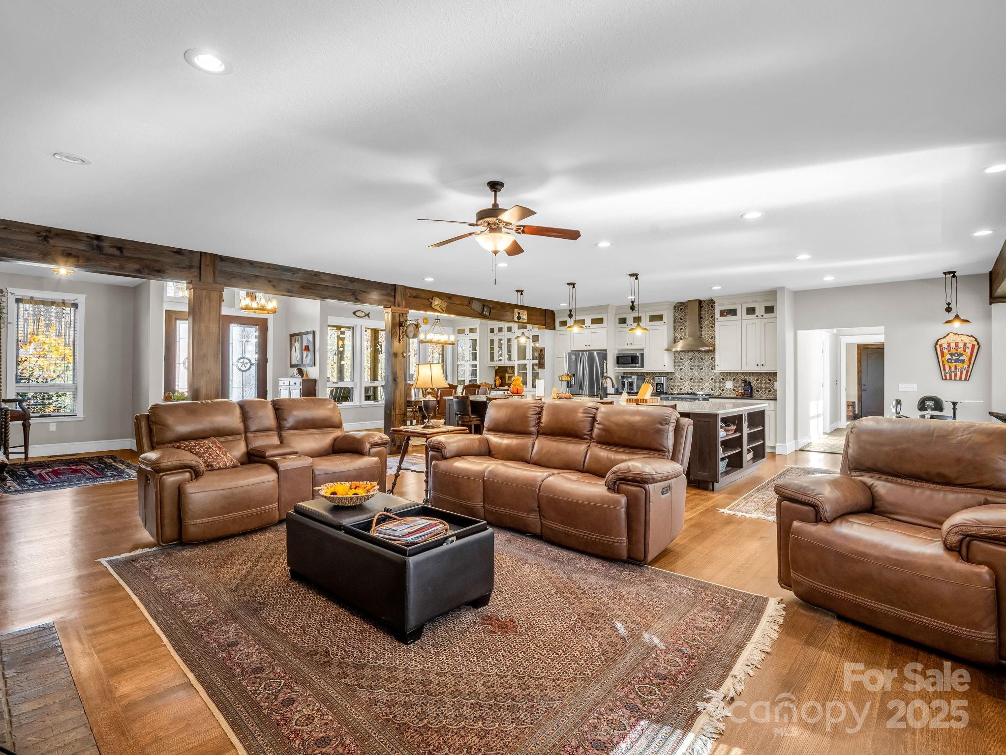 Saluda, North Carolina, 28773, United States, 3 Bedrooms Bedrooms, ,4 BathroomsBathrooms,Residential,For Sale,2002450