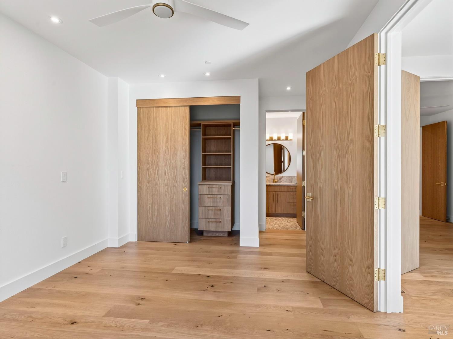 Napa, California, 94558, United States, 3 Bedrooms Bedrooms, ,5 BathroomsBathrooms,Residential,For Sale,1991102