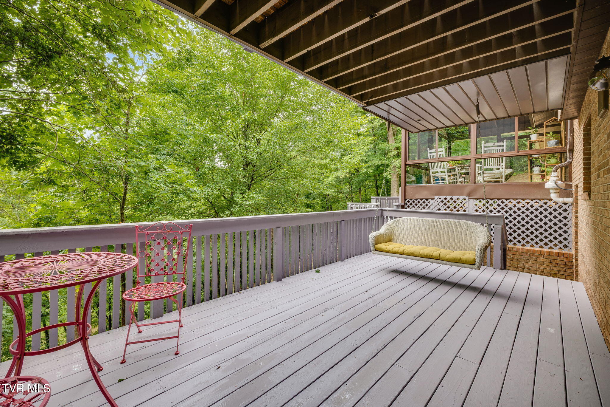 Kingsport, Tennessee, 37663, United States, 5 Bedrooms Bedrooms, ,3 BathroomsBathrooms,Residential,For Sale,1878184