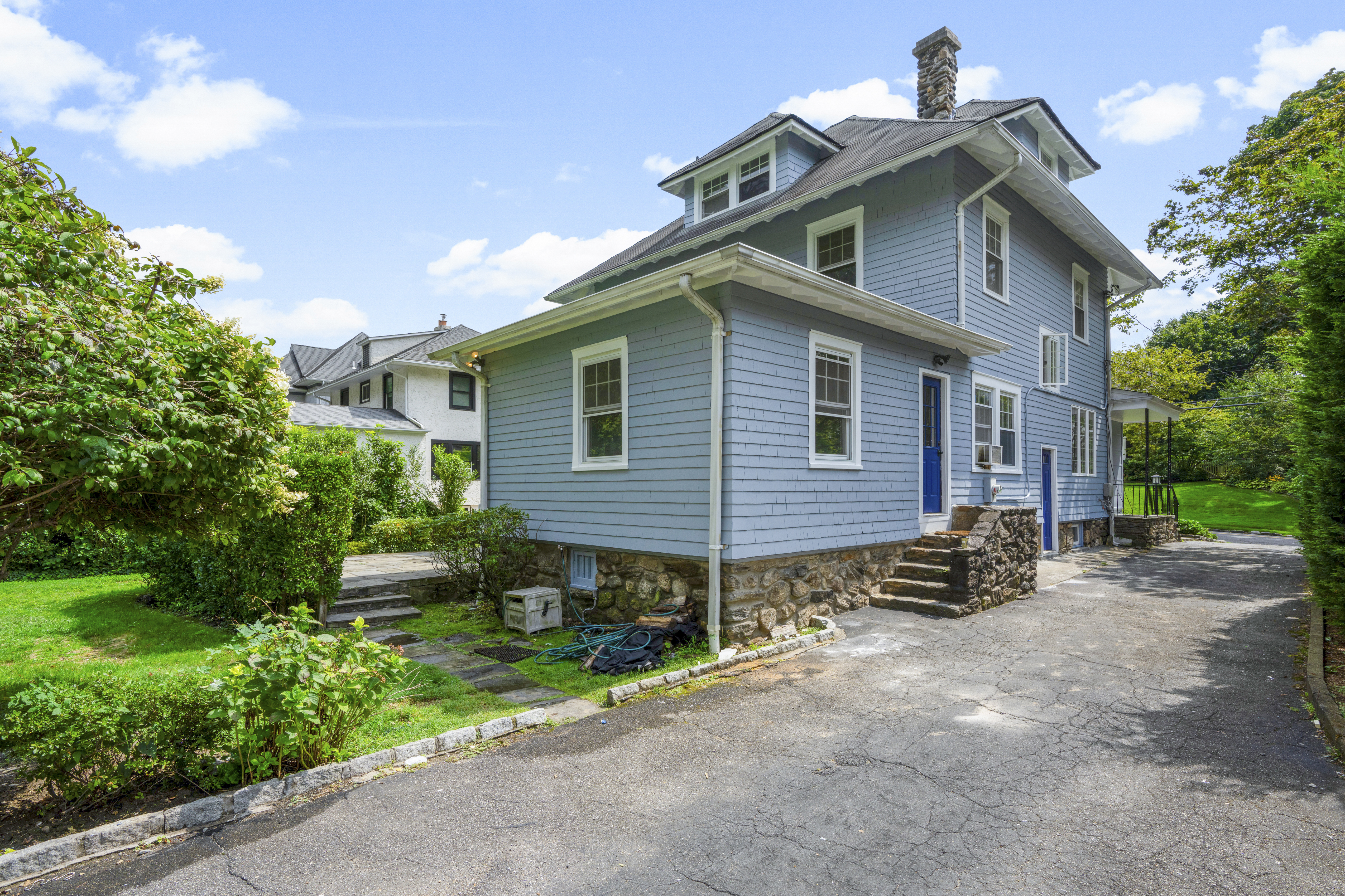  Charming Larchmont Village Colonial - 物件實景