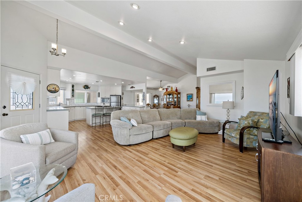 Carlsbad, California, 92011, United States, 2 Bedrooms Bedrooms, ,2 BathroomsBathrooms,Residential,For Sale,1977737