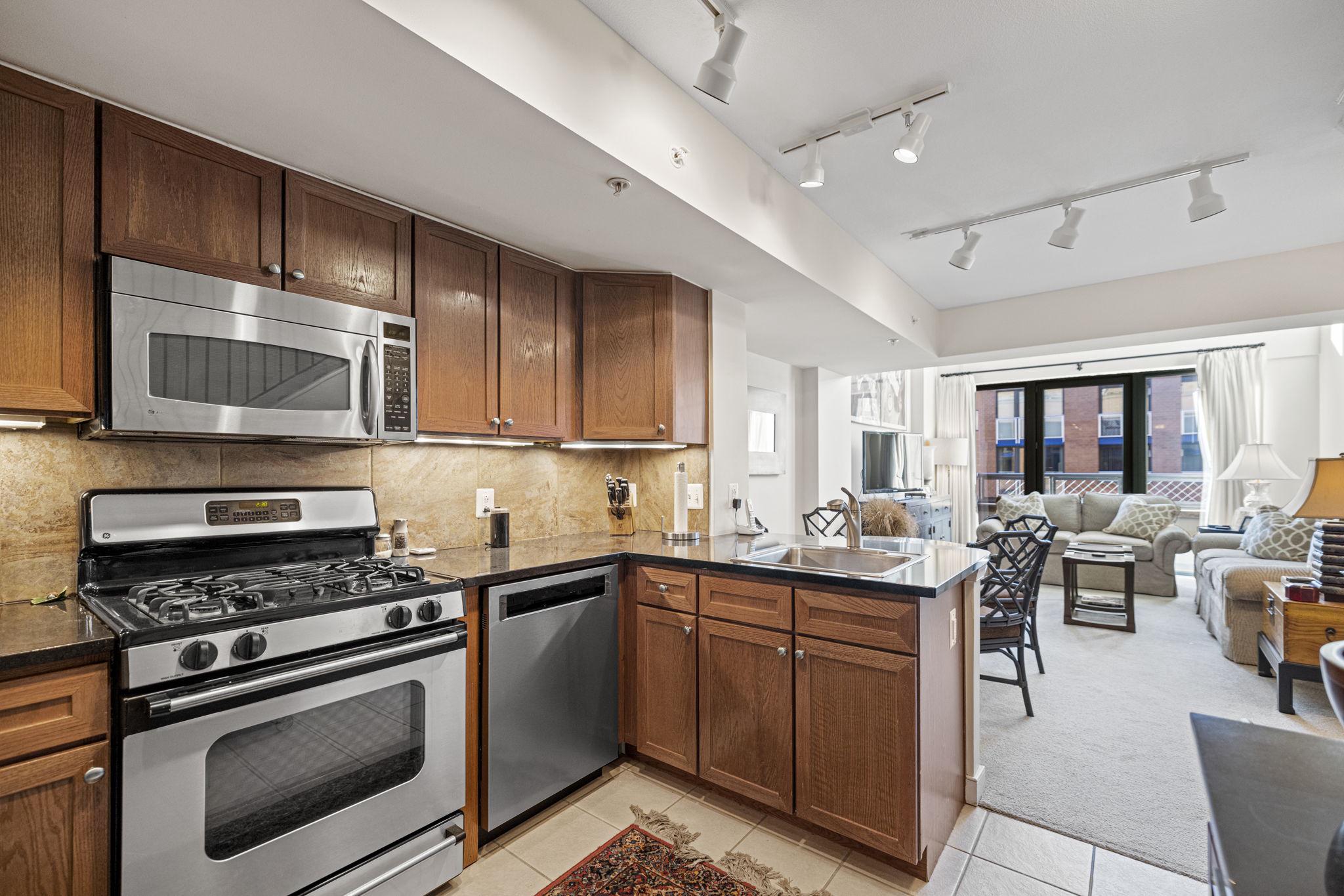  616 E E Street NW, Washington, DC, 20004 - 物件實景