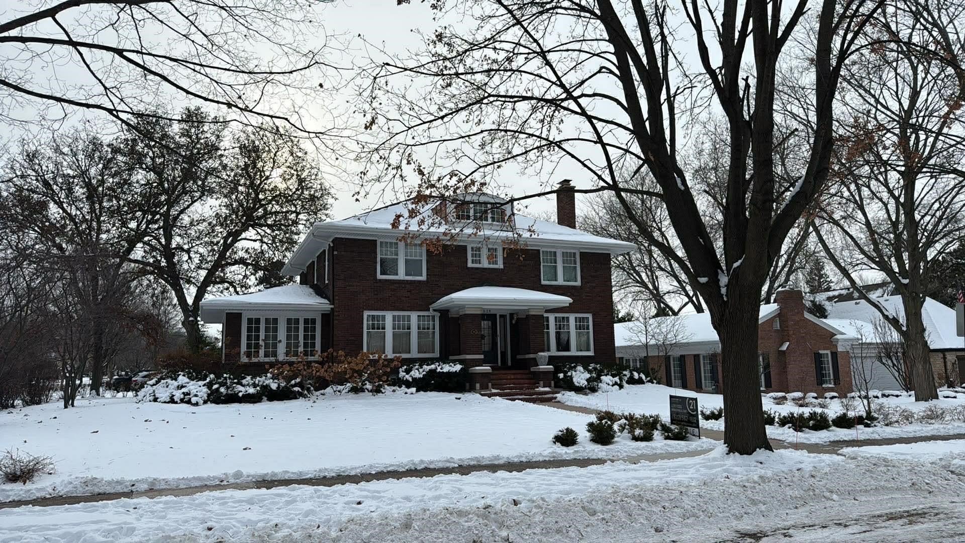 GREEN BAY, Wisconsin, 54301-3217, United States, 4 Bedrooms Bedrooms, ,3 BathroomsBathrooms,Residential,For Sale,1984503