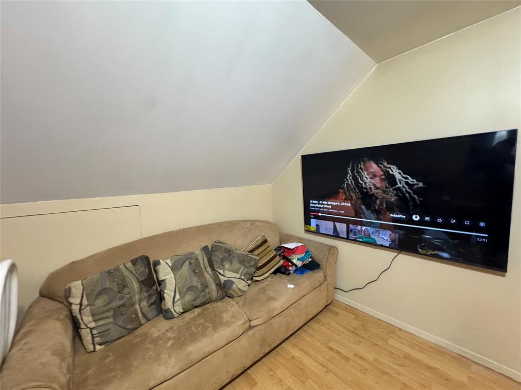 Copiague, New York, 11726, United States, 4 Bedrooms Bedrooms, ,3 BathroomsBathrooms,Residential,For Sale,1779560