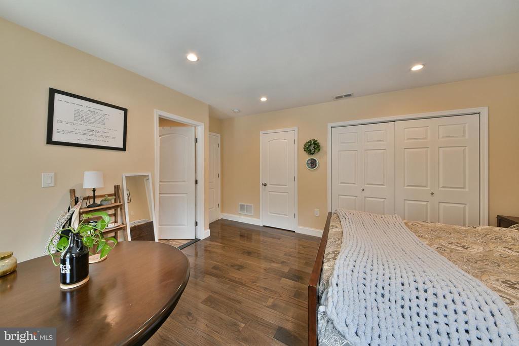 Philadelphia, Pennsylvania, 19104, United States, 3 Bedrooms Bedrooms, ,4 BathroomsBathrooms,Residential,For Sale,1905918