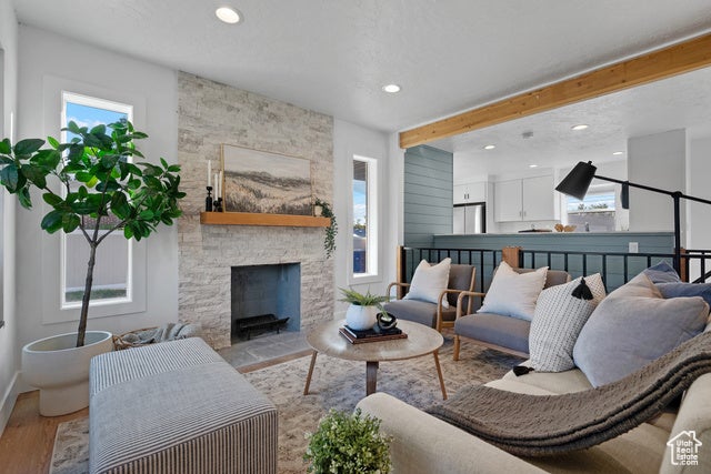 Holladay, Utah, 84121, United States, 4 Bedrooms Bedrooms, ,3 BathroomsBathrooms,Residential,For Sale,1984461