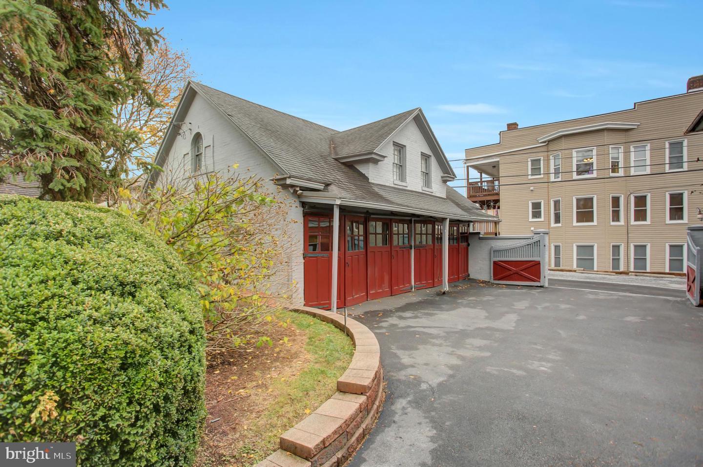 144 W Main Street, Waynesboro, Pennsylvania, 17268, United States, 7 Bedrooms Bedrooms, ,4 BathroomsBathrooms,Residential,For Sale,144 W Main Street,1662574