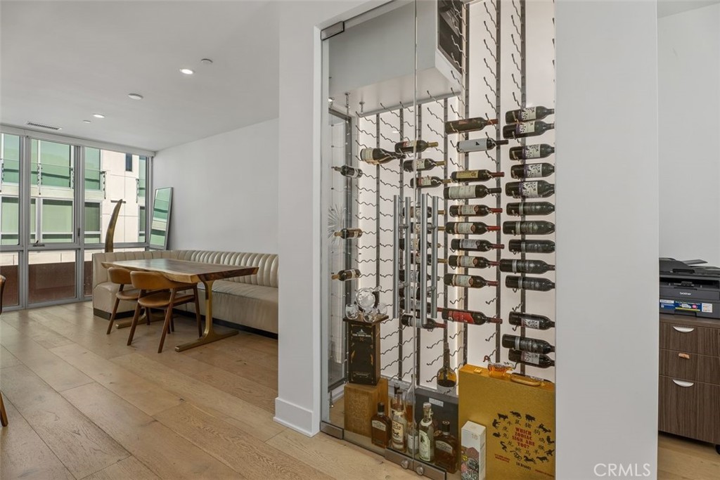 Newport Beach, California, 92663, United States, 2 Bedrooms Bedrooms, ,3 BathroomsBathrooms,Residential,For Sale,1989399