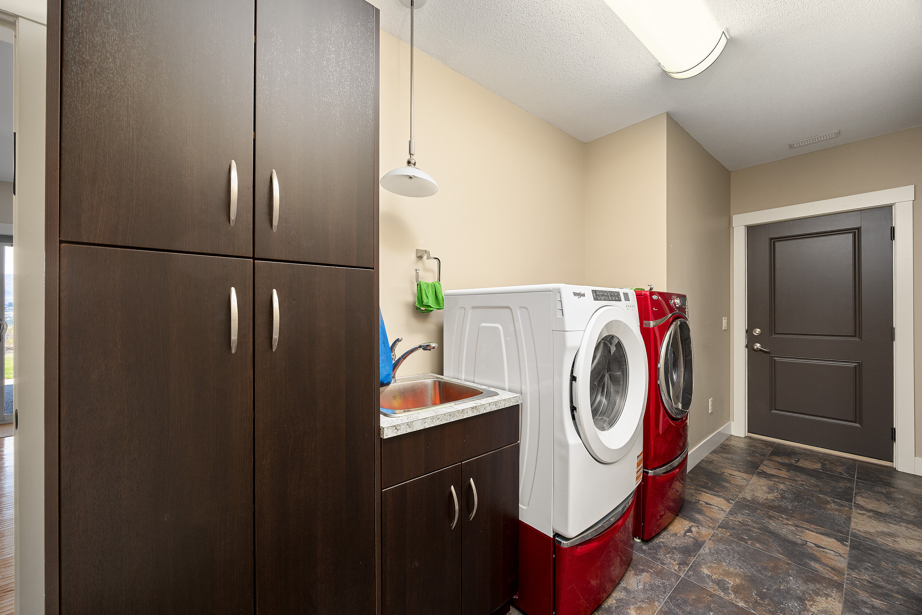  Lakeview Estate - 物件實景