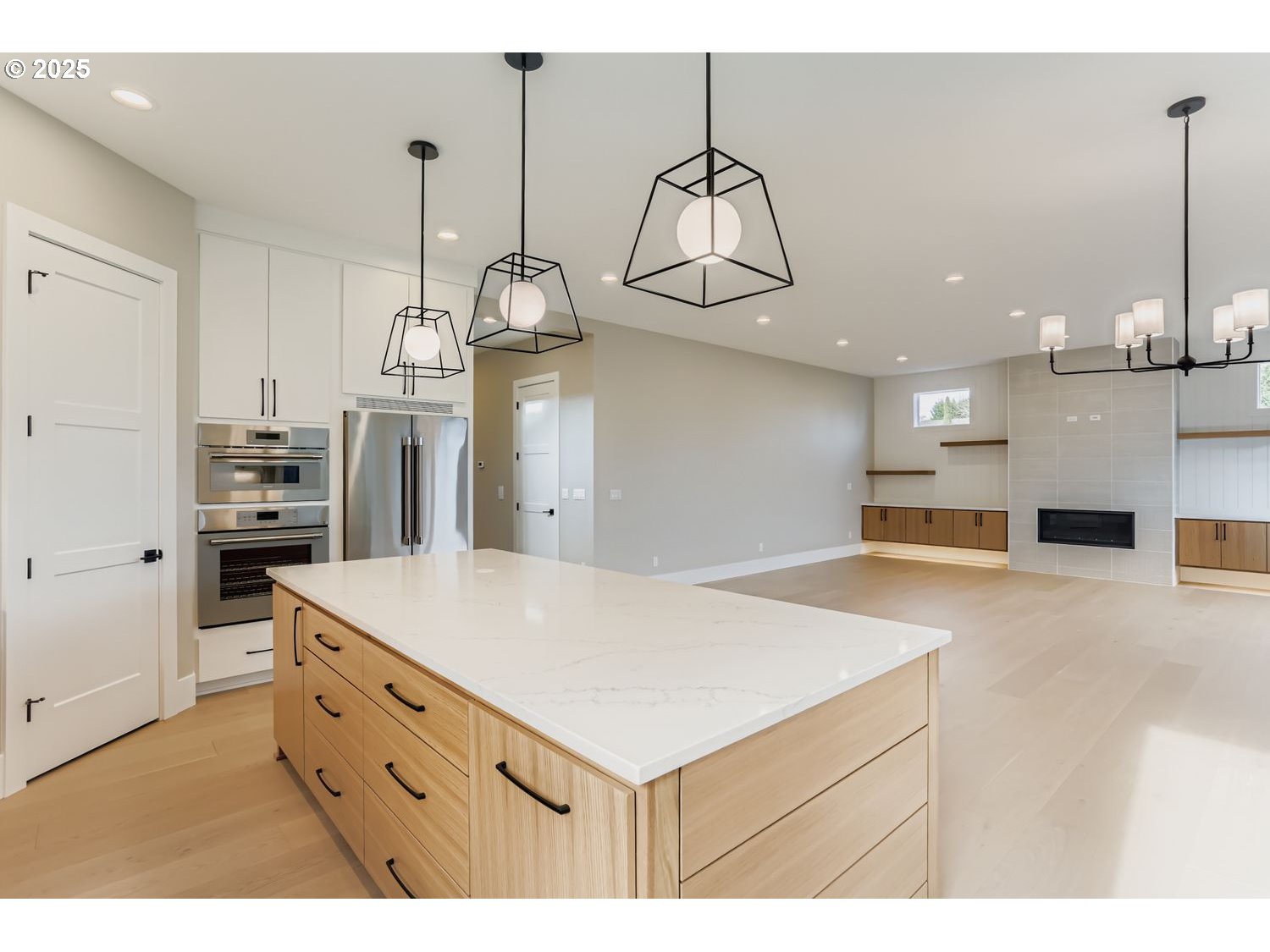 Portland, Oregon, 97229, United States, 4 Bedrooms Bedrooms, ,3 BathroomsBathrooms,Residential,For Sale,2000132