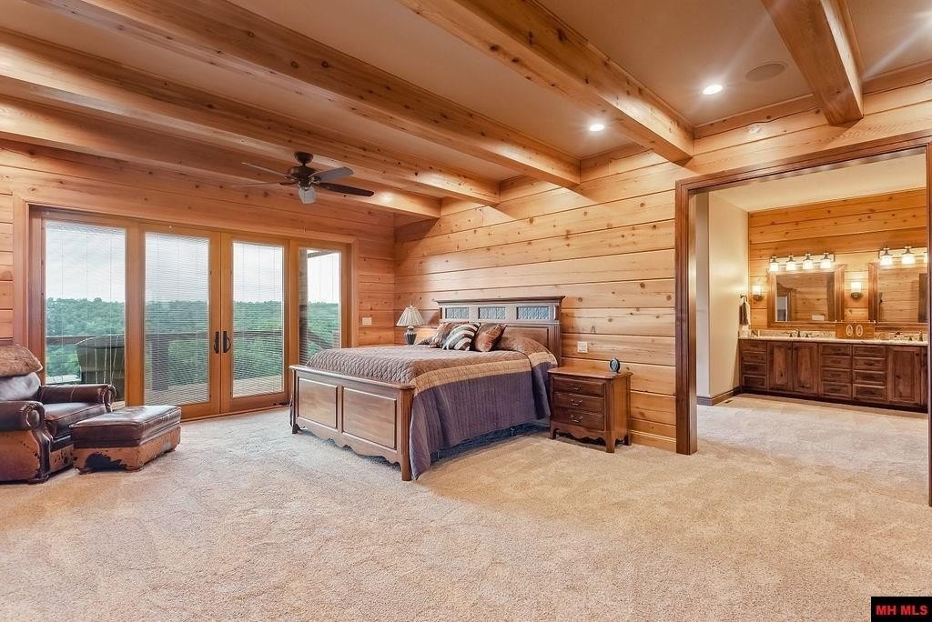 Cotter, Arkansas, 72626, United States, 4 Bedrooms Bedrooms, ,5 BathroomsBathrooms,Residential,For Sale,1976163