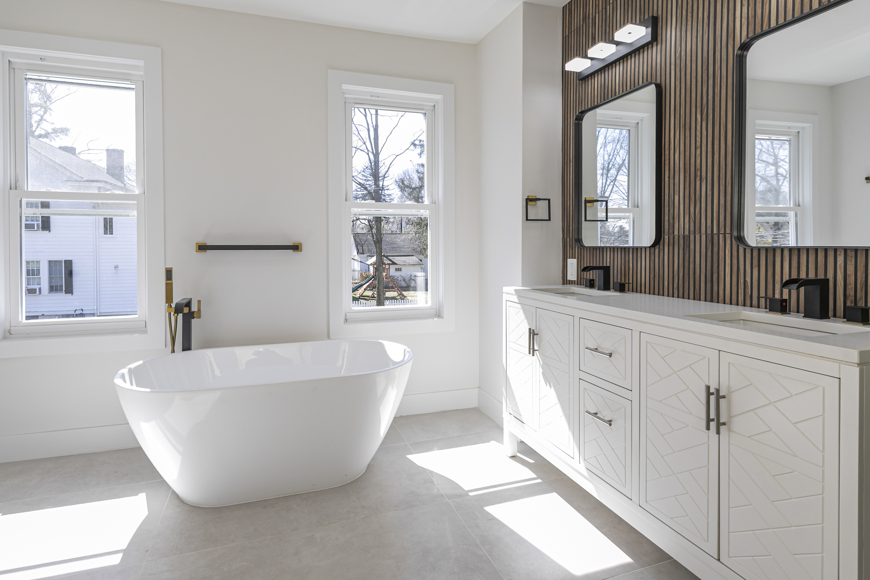  Historic Details to Modern Finishes - The Best of Both on a Double Lot - 物件實景